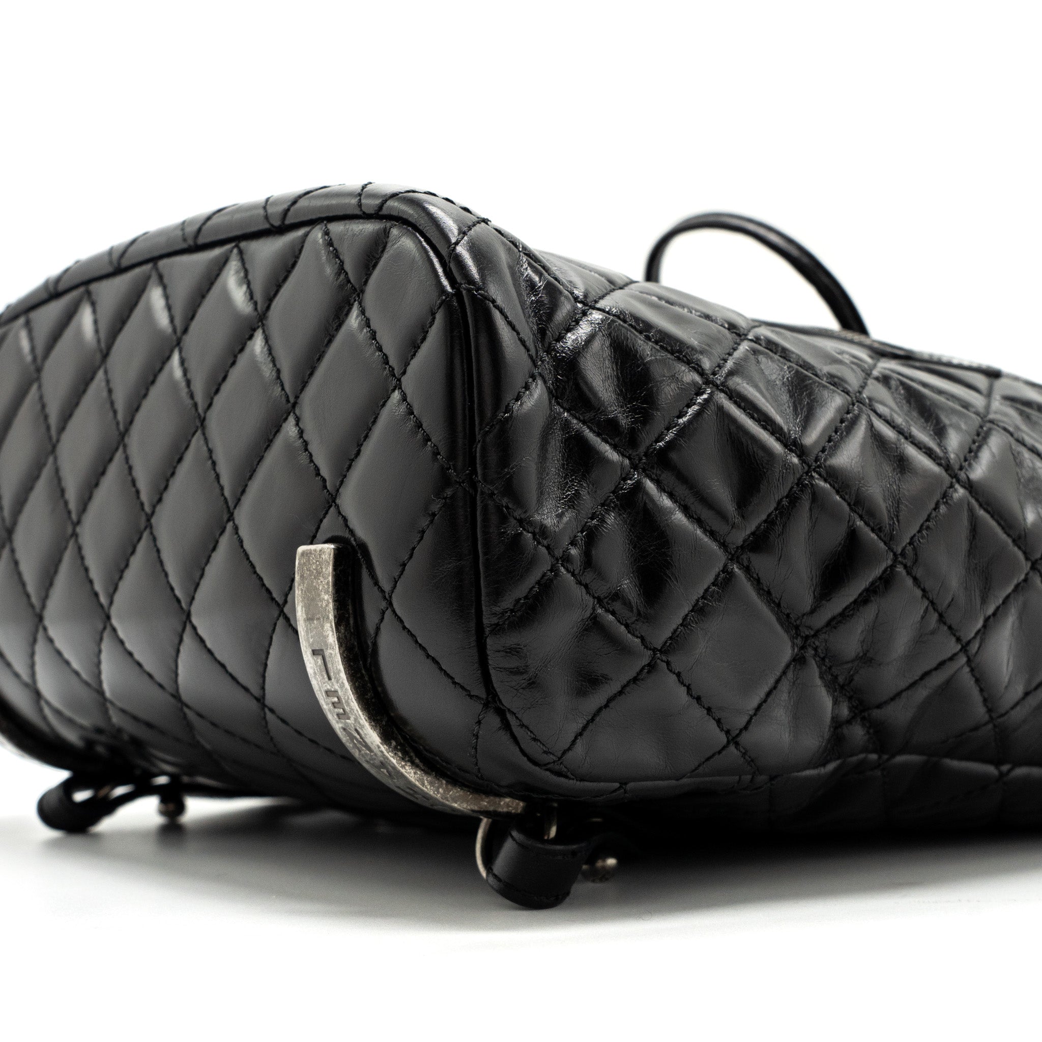 LARGE QUILTED MOUNTAIN  BACKPACK CALFSKIN BLACK SHW