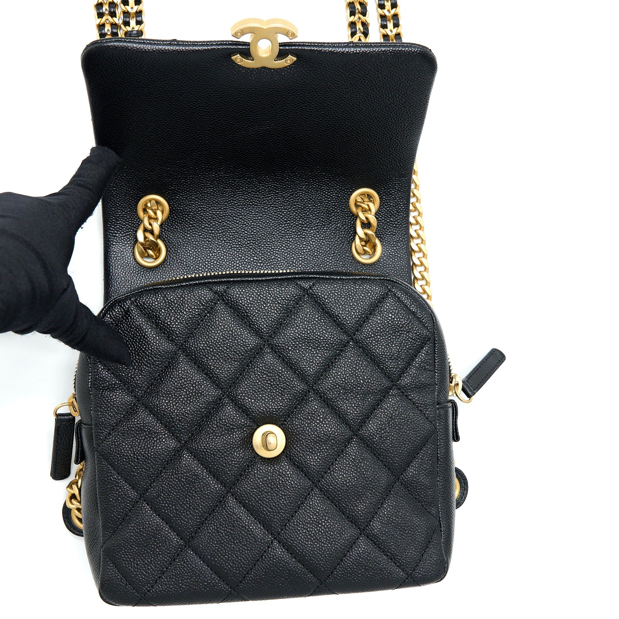 22P FLAP BACKPACK CAVIAR BLACK GHW (MICROCHIP)