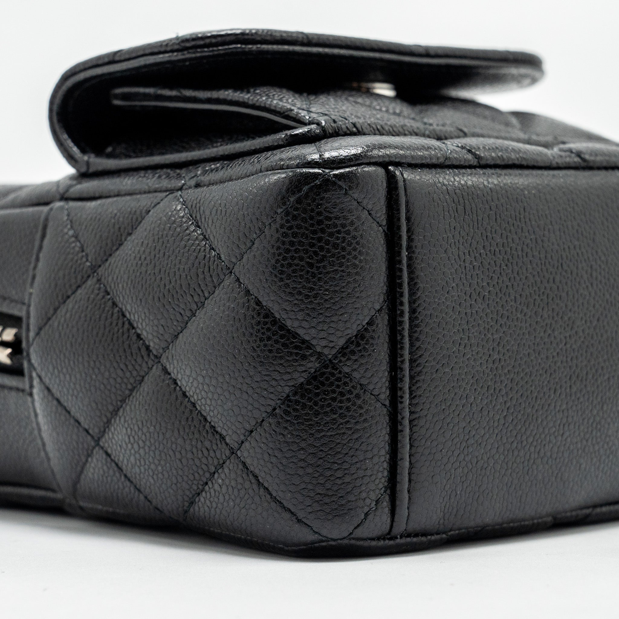24P MINI BACKPACK/CROSSBODY BAG CAVIAR BLACK SHW (MICROCHIP)