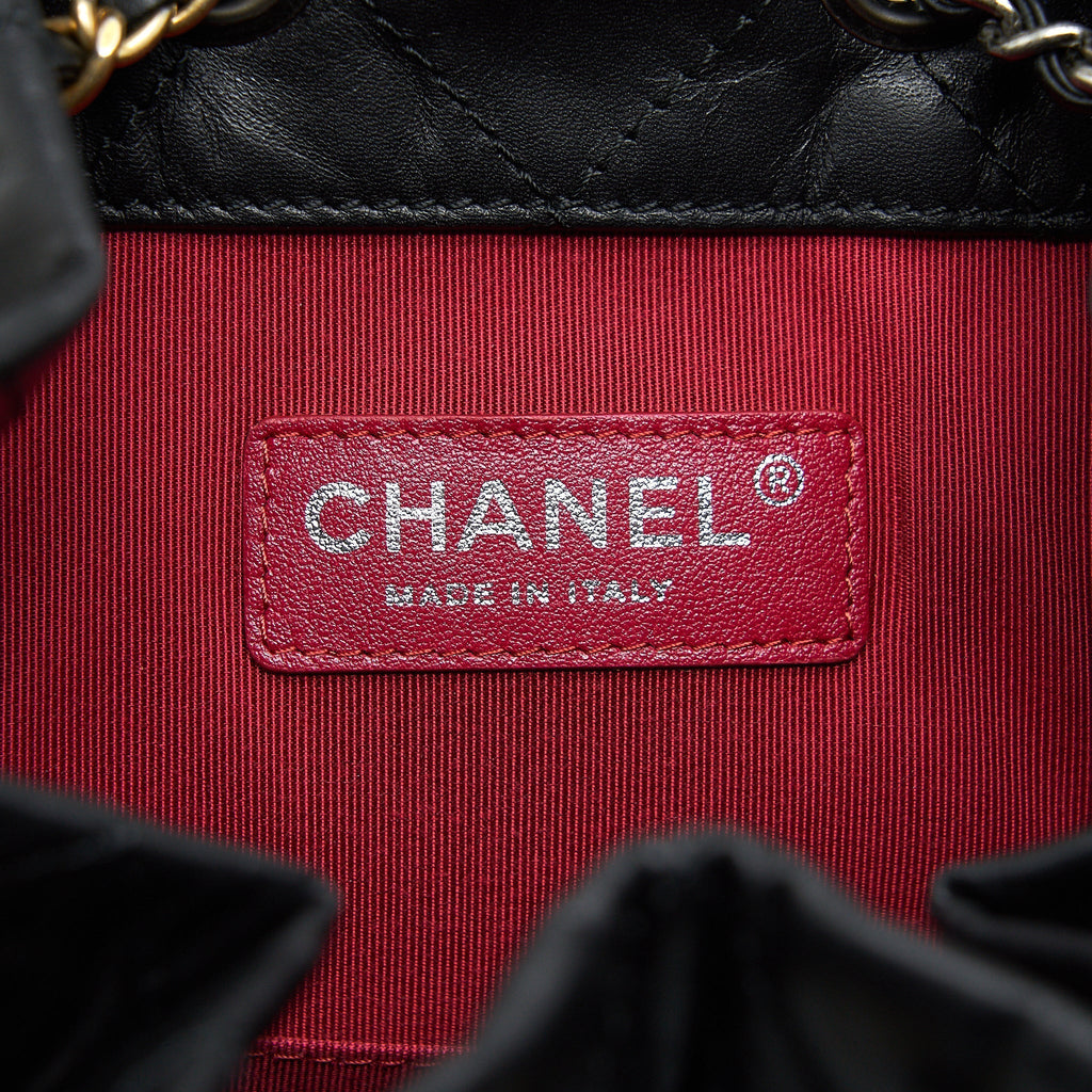 GABRIELLE BACKPACK MEDIUM QUILTED CALFSKIN BLACK GOLD/SLIVER HW