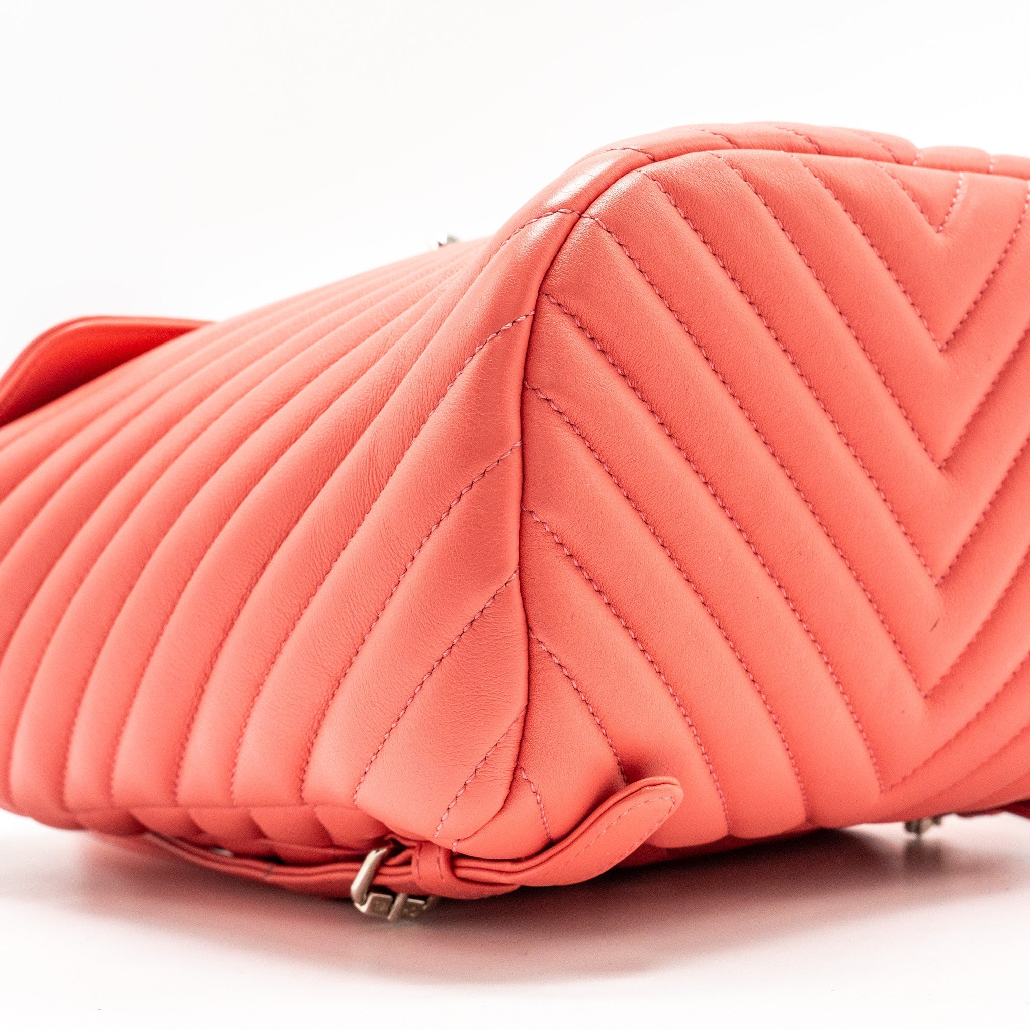 SMALL URBAN SPIRIT BACKPACK CHEVRON CALFSKIN PINK SHW