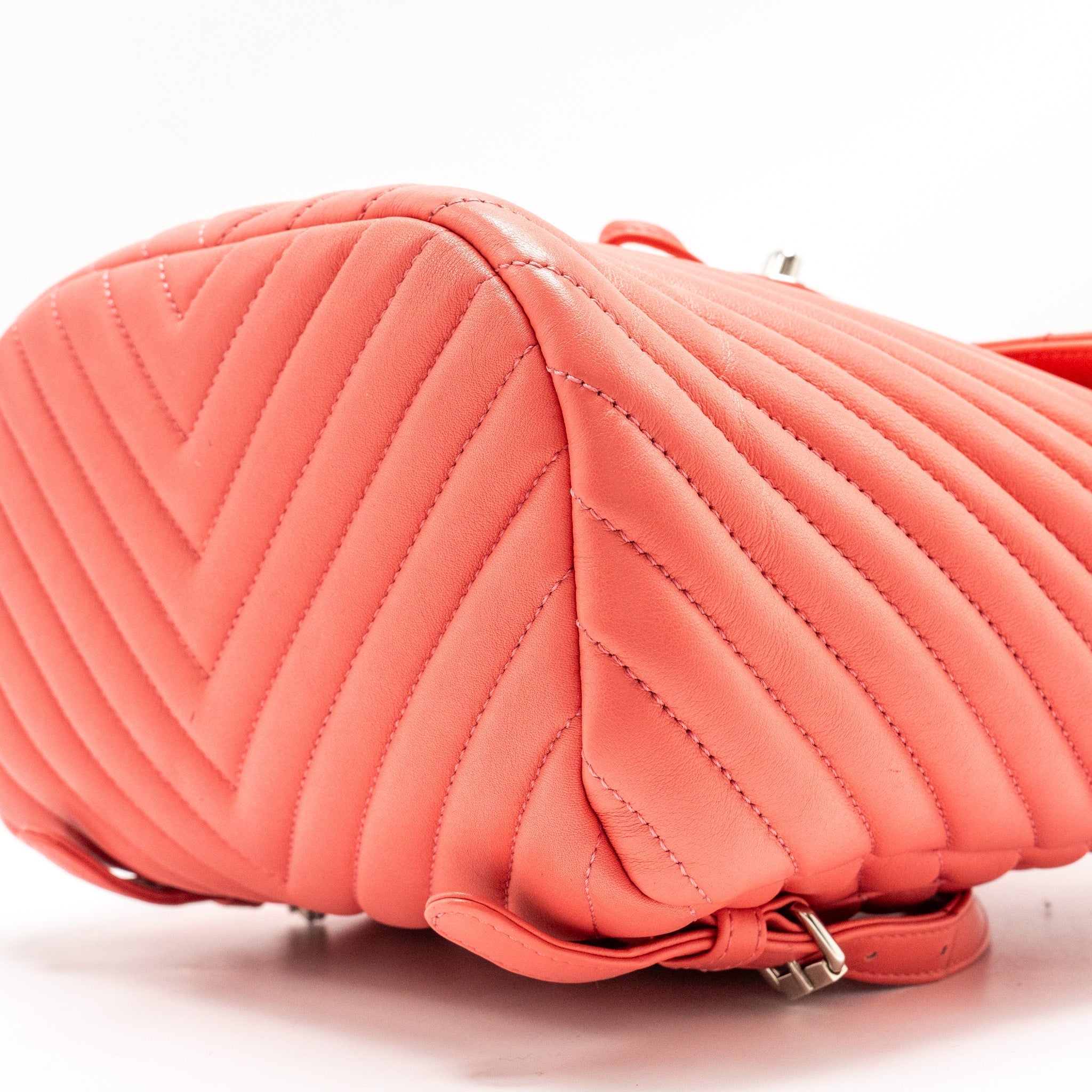 SMALL URBAN SPIRIT BACKPACK CHEVRON CALFSKIN PINK SHW