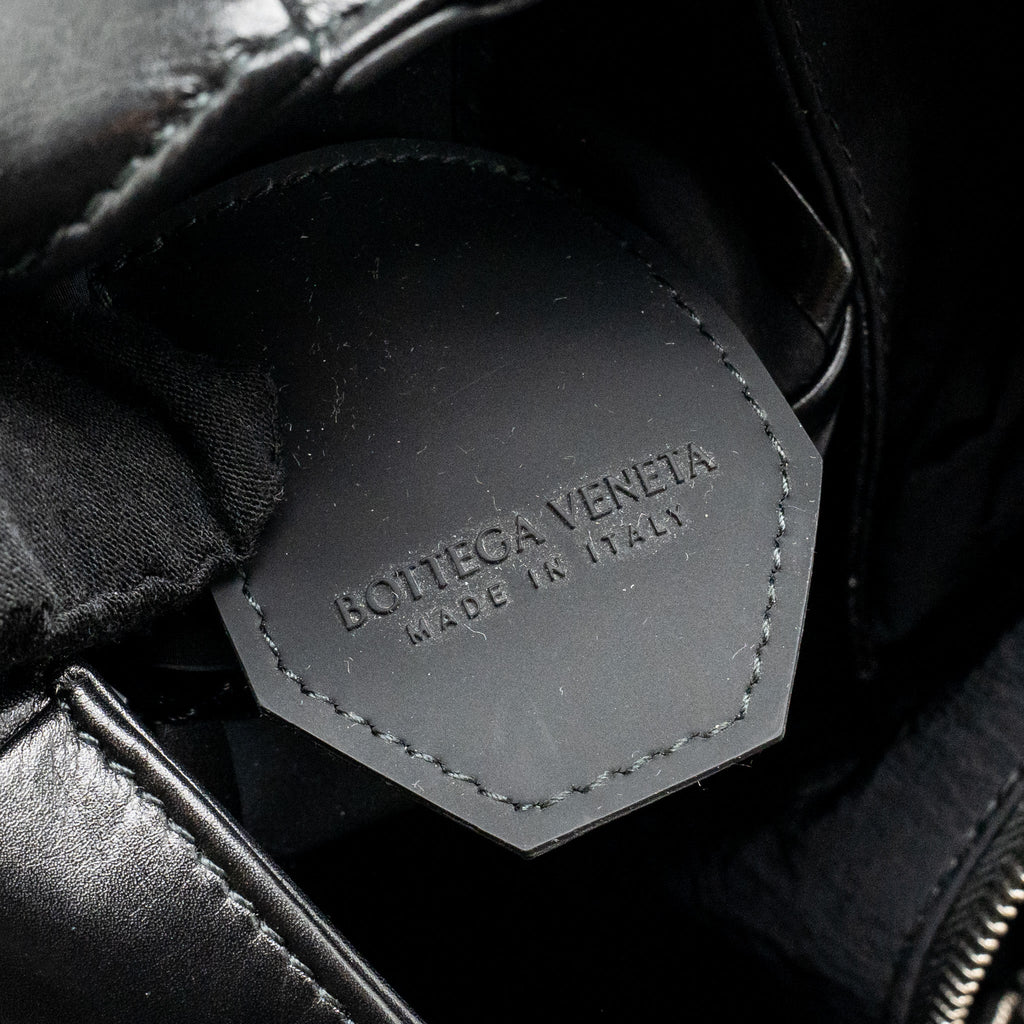 CASSETTE MESSENGER BAG CALFSKIN BLACK SHW