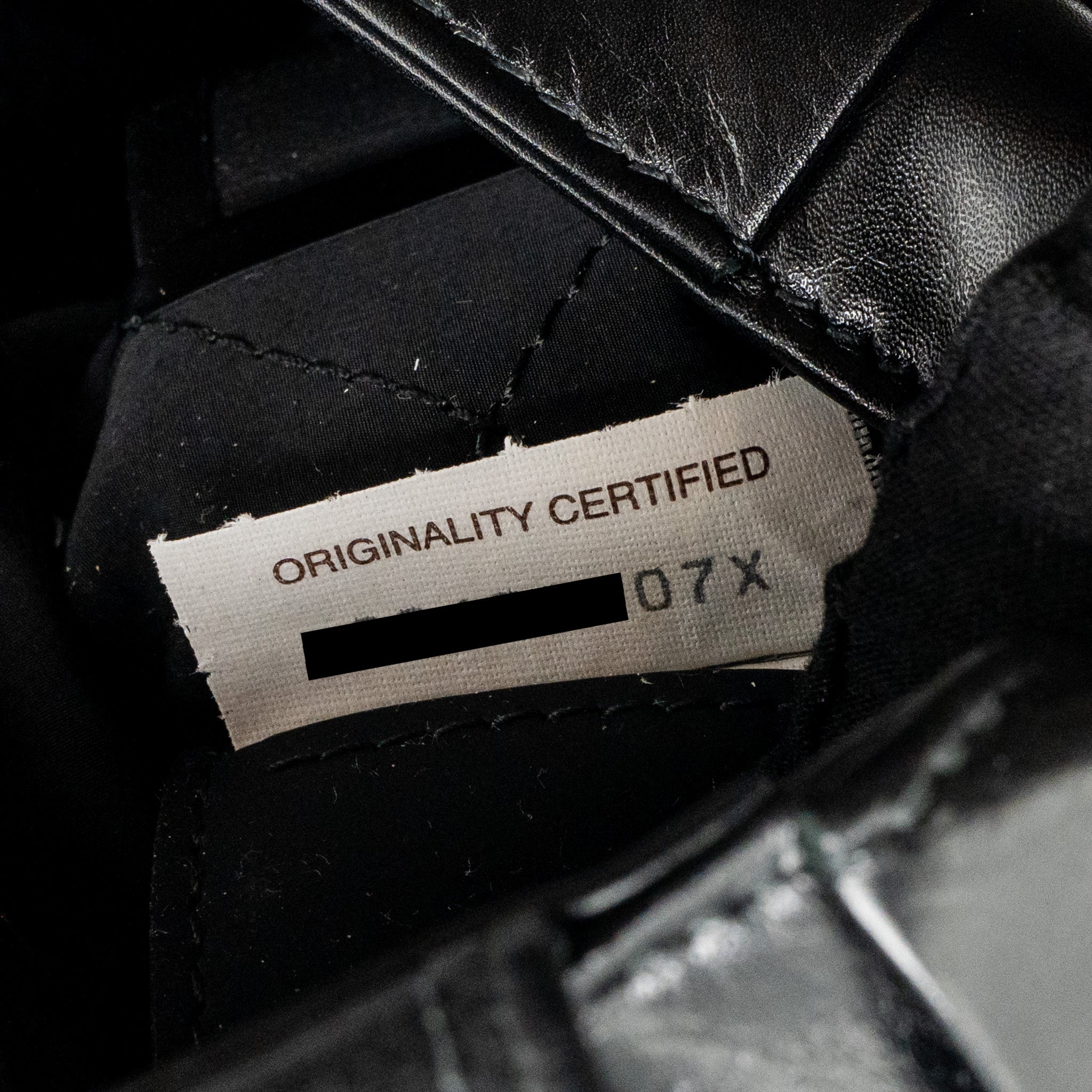 CASSETTE MESSENGER BAG CALFSKIN BLACK SHW