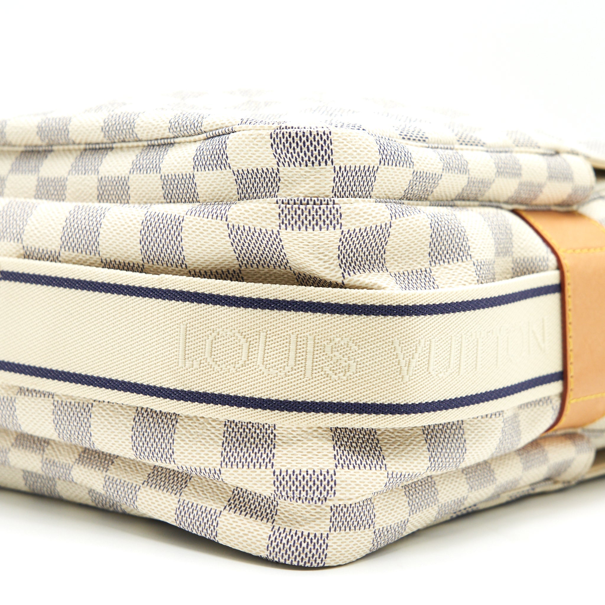 DAMIER AZUR CANVAS NAVIGLIO MESSENGER BAG