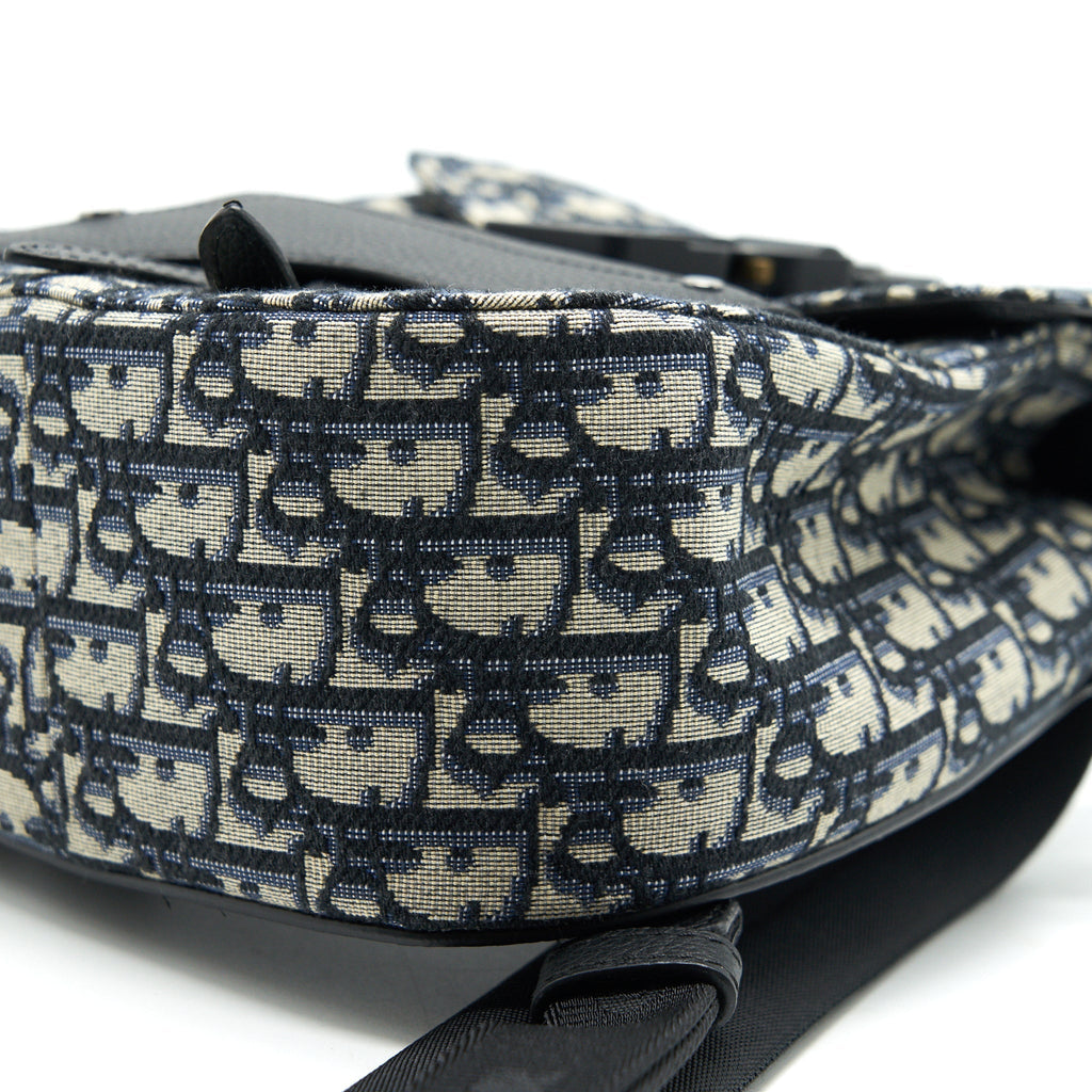 OBLIQUE SADDLE BACKPACK