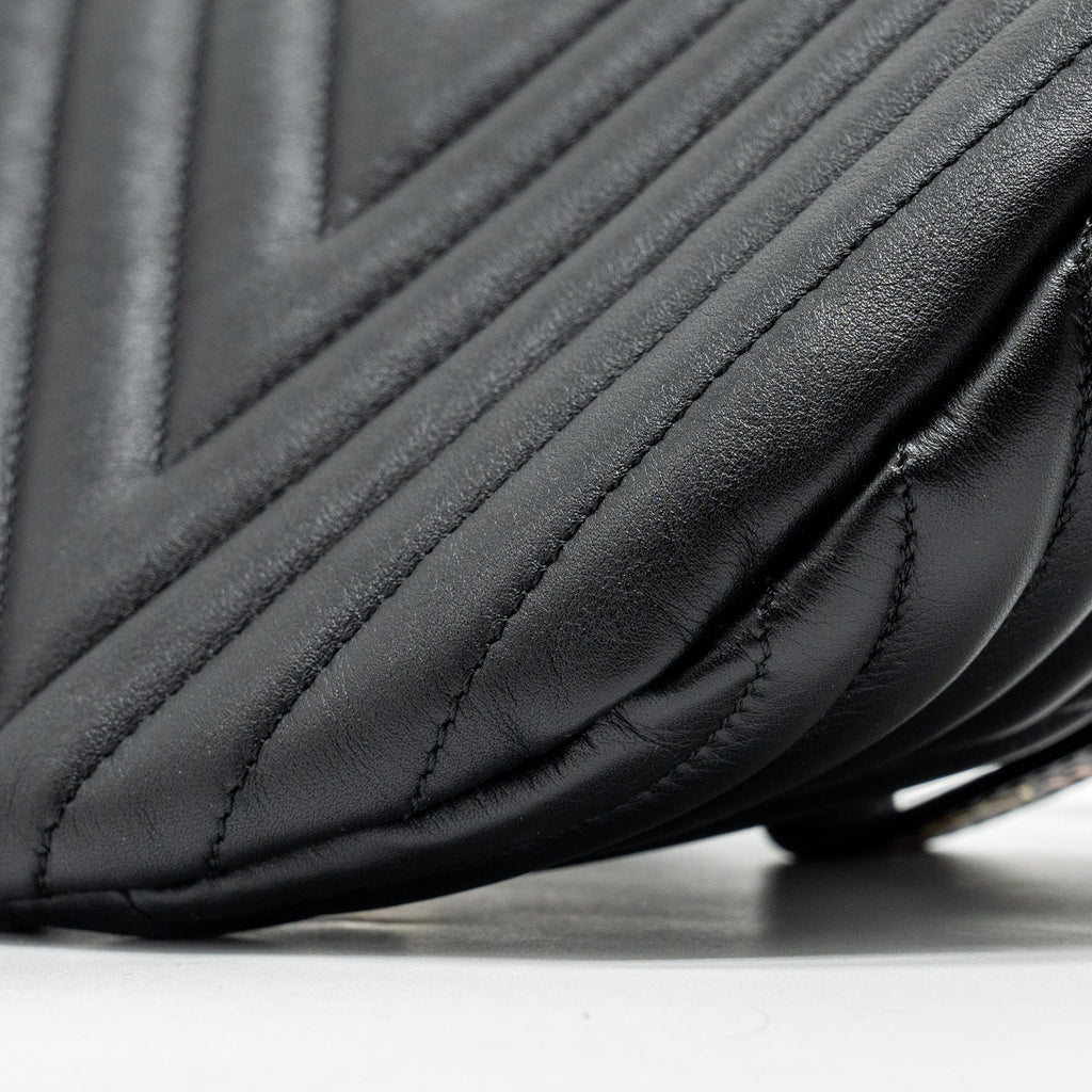 NEW WAVE BUMBAG CALFSKIN BLACK GHW