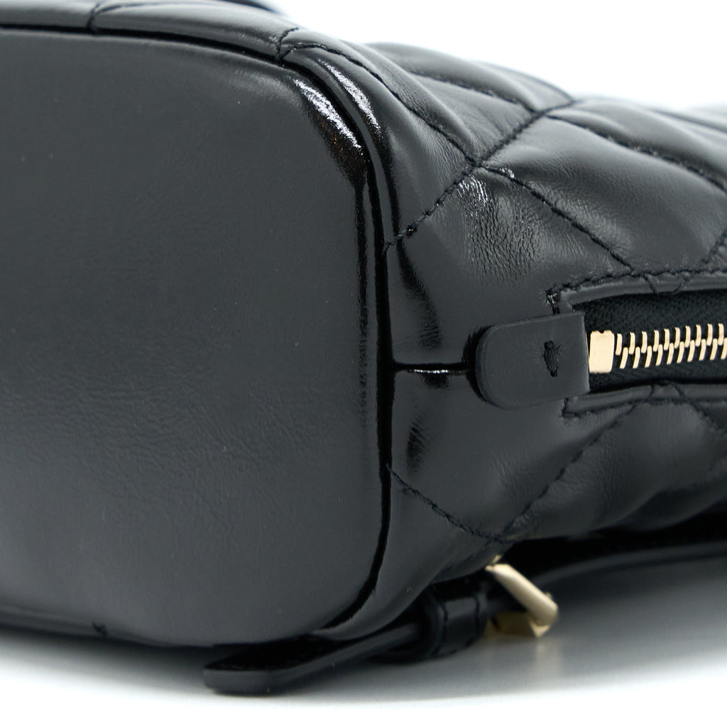 22A BACKPACK PATENT BLACK LGHW (MICROCHIP)