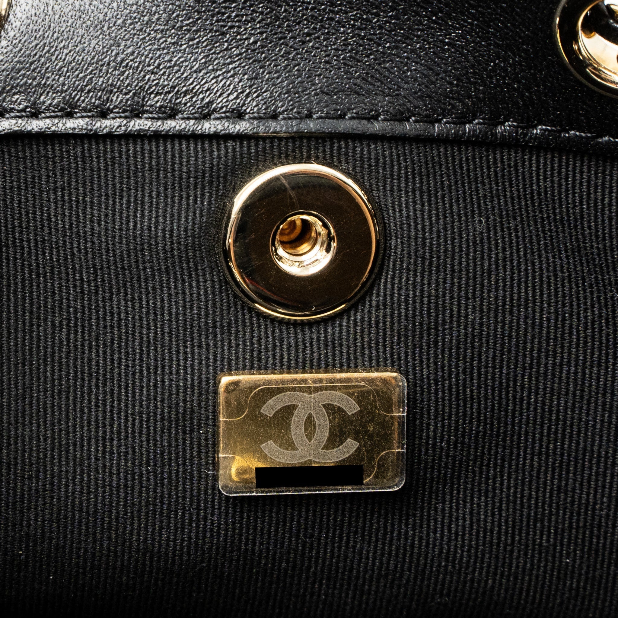 MINI DUMA BACKPACK LAMBSKIN BLACK LGHW (MICROCHIP)
