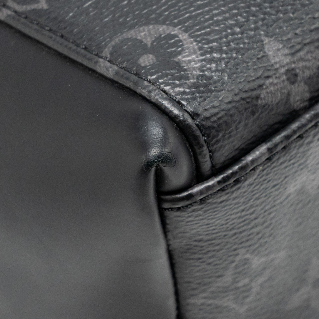 MESSENGER VOYAGER PM MONOGRAM CANVAS BLACK SHW