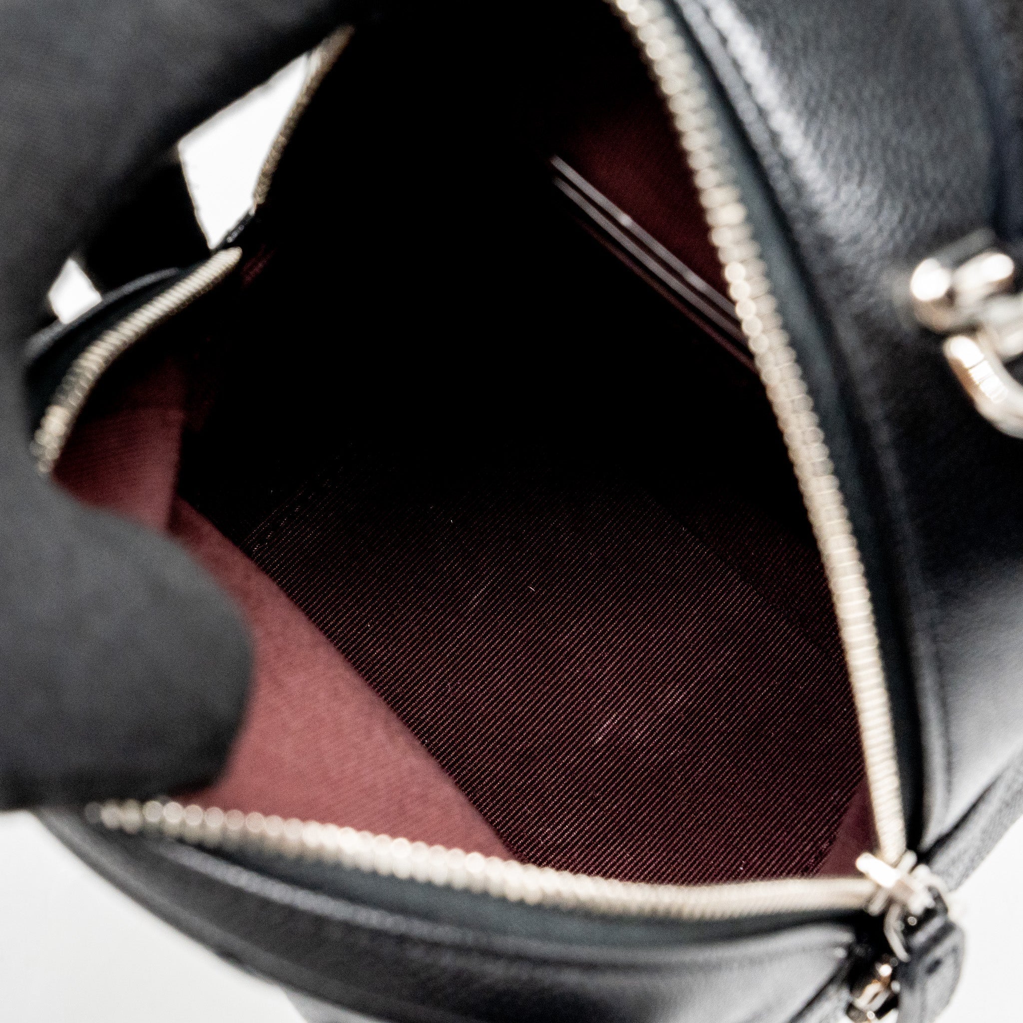 24C MINI BACKPACK/CROSSBODY BAG CAVIAR BLACK SHW(MICROCHIP)