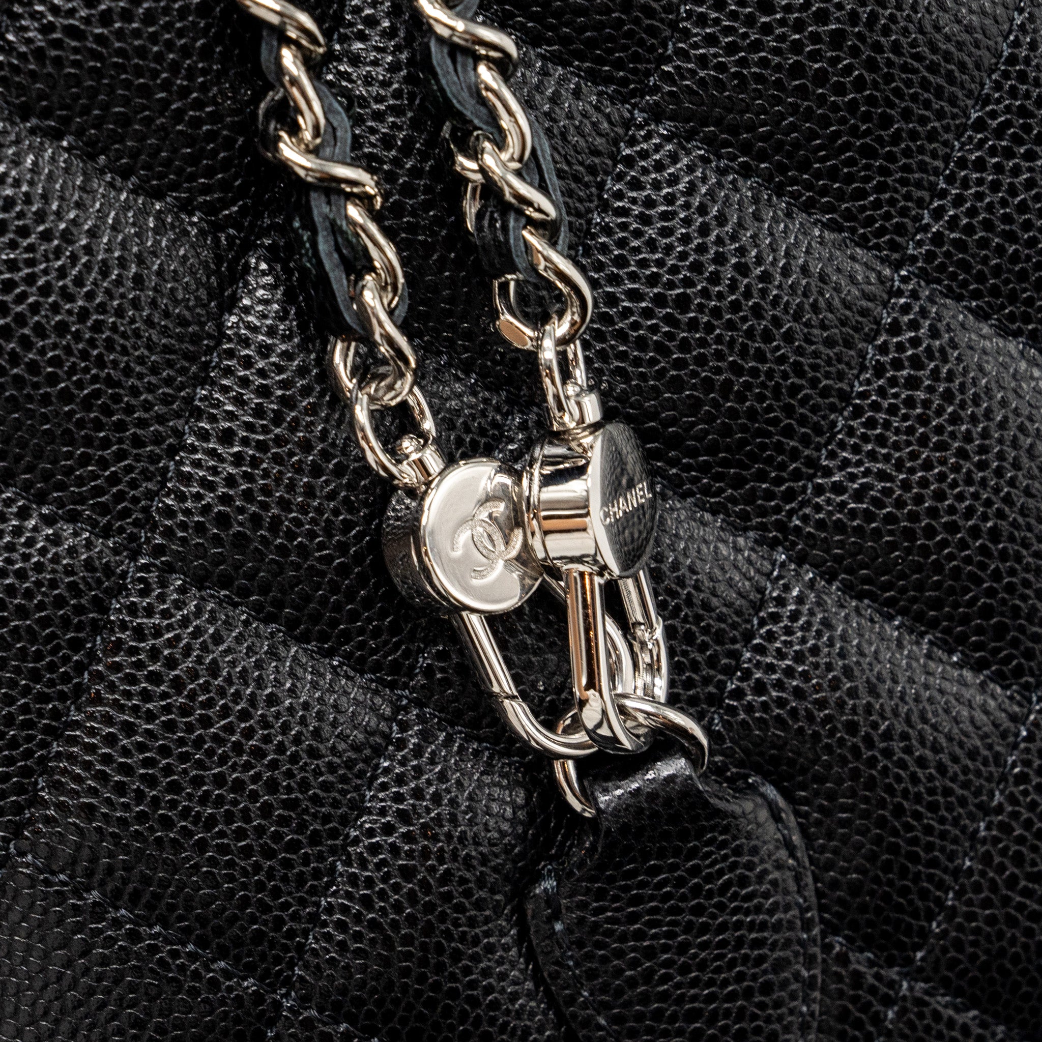 24C MINI BACKPACK/CROSSBODY BAG CAVIAR BLACK SHW(MICROCHIP)