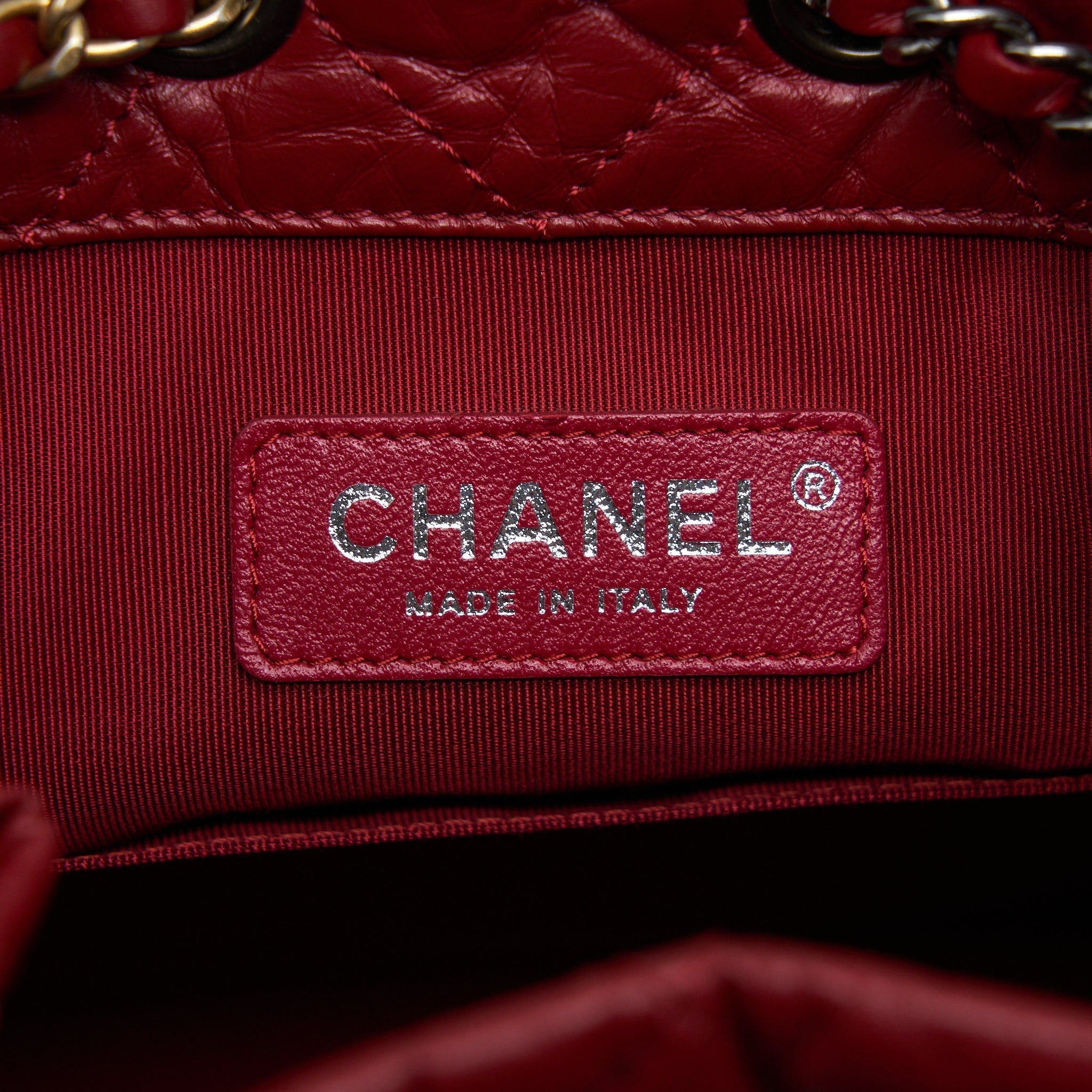 SMALL GABRIELLE BACKPACK AGED CALFSKIN RED WITH RUTHENIUM GOLD/SLIVER HARDWARE