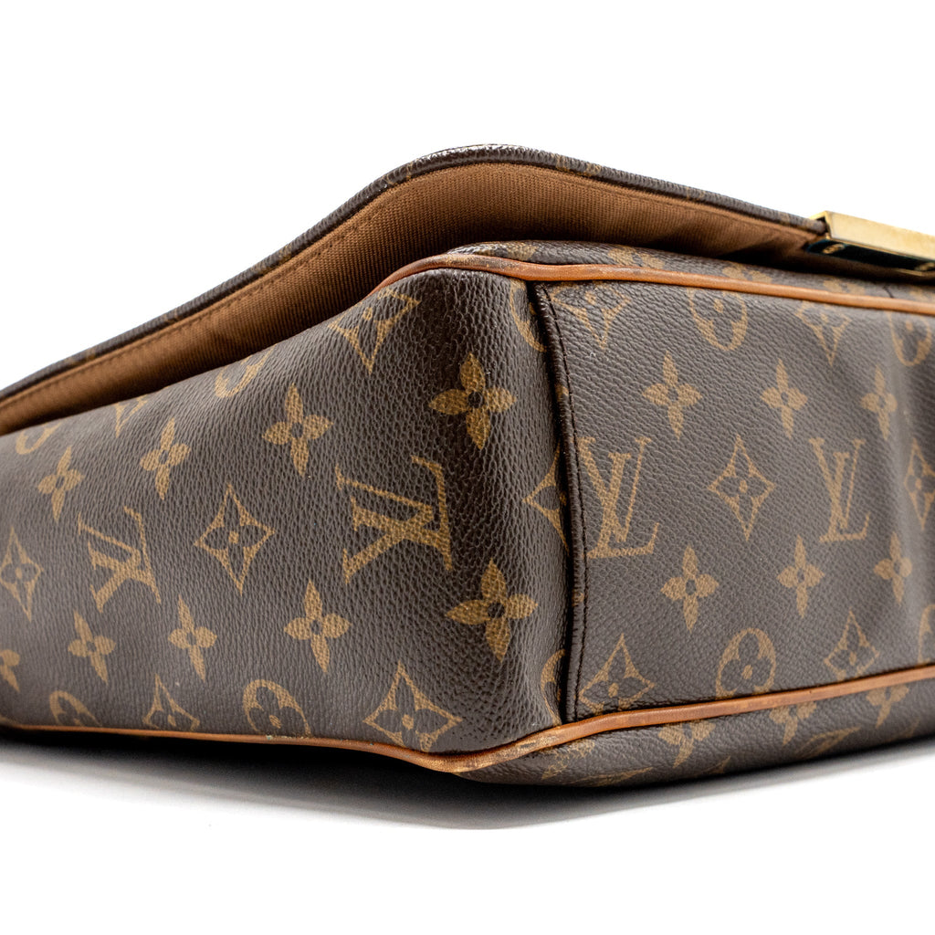 MEN’S MESSENGER BAG MONOGRAM CANVAS GHW