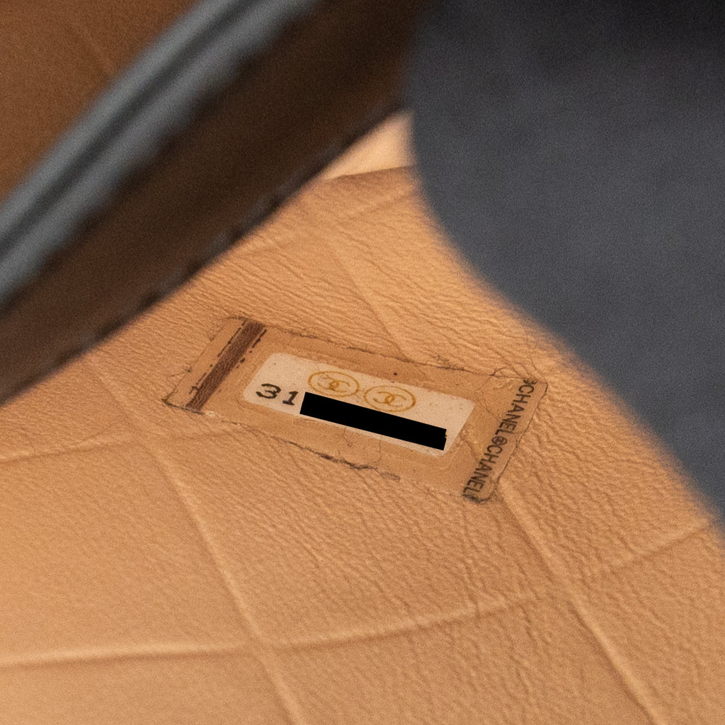 MESSENGER BAG CALFSKIN BLACK GHW