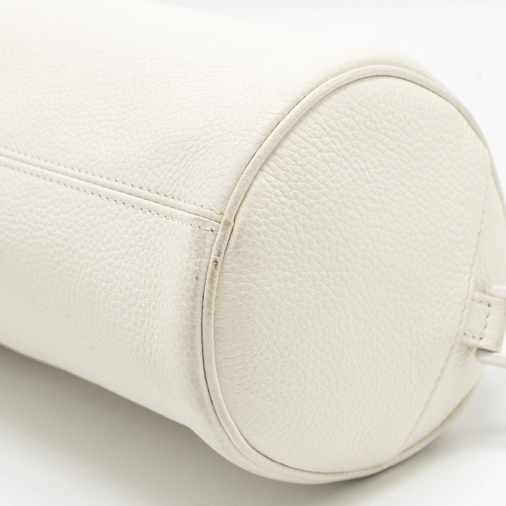 HOMME X DANIEL ARSHAM ROLLER MESSAGER BAG GRAINED CALFSKIN WHITE SHW