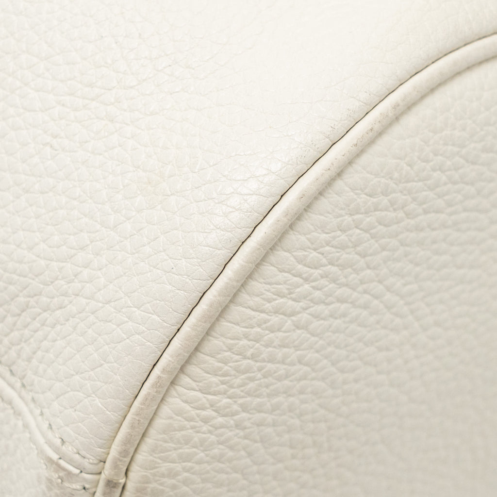 HOMME X DANIEL ARSHAM ROLLER MESSAGER BAG GRAINED CALFSKIN WHITE SHW