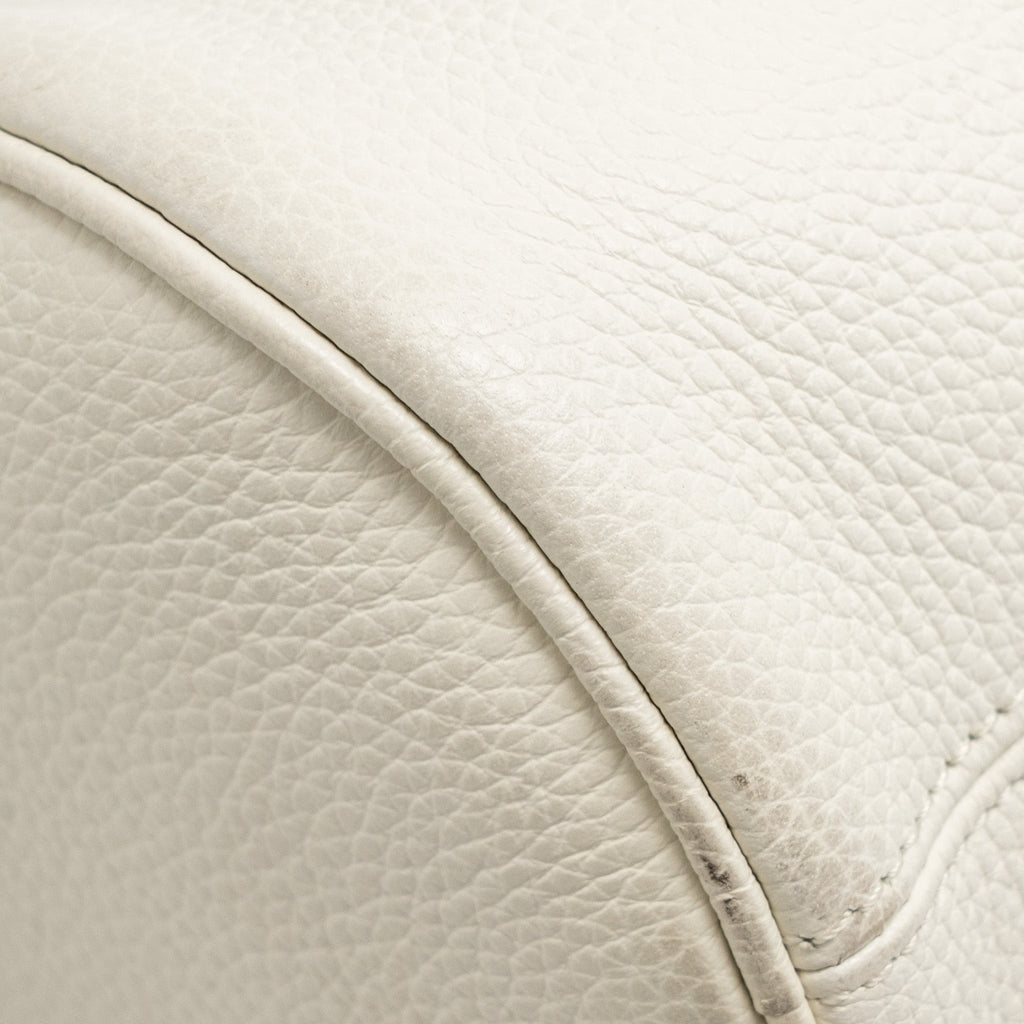HOMME X DANIEL ARSHAM ROLLER MESSAGER BAG GRAINED CALFSKIN WHITE SHW