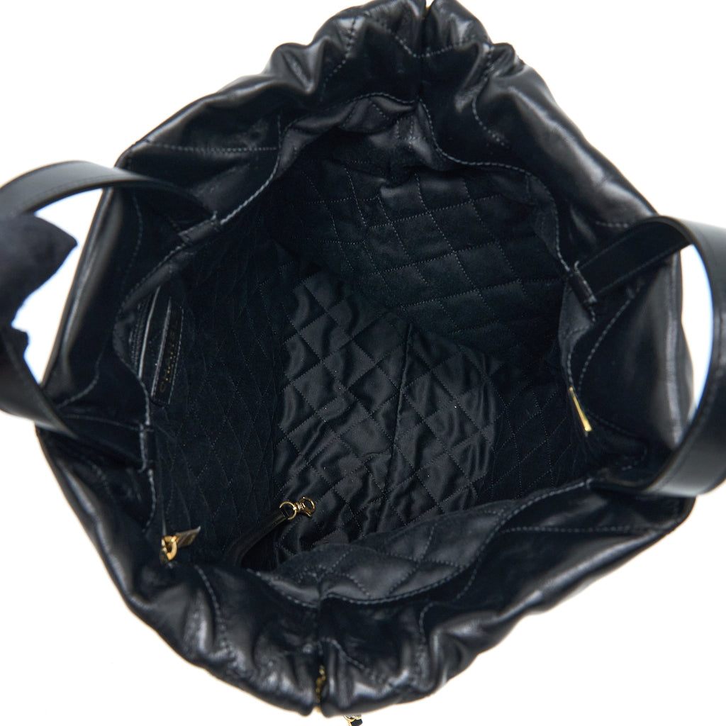 22 BACKPACK SHINY CALFSKIN BLACK BRUSHED GHW (MICROCHIP)