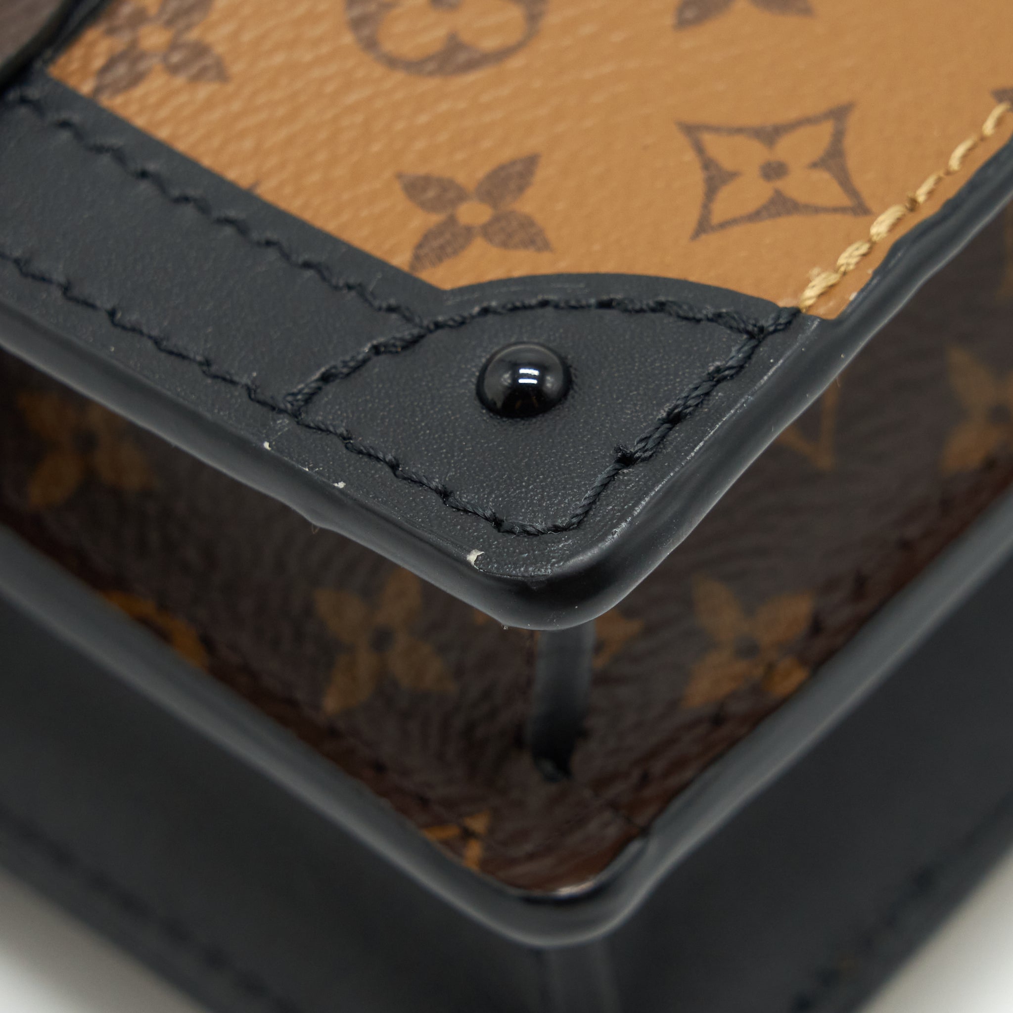 TRUNK CLUTCH BAG MONOGRAM REVERSE CANVAS YEAR 2019