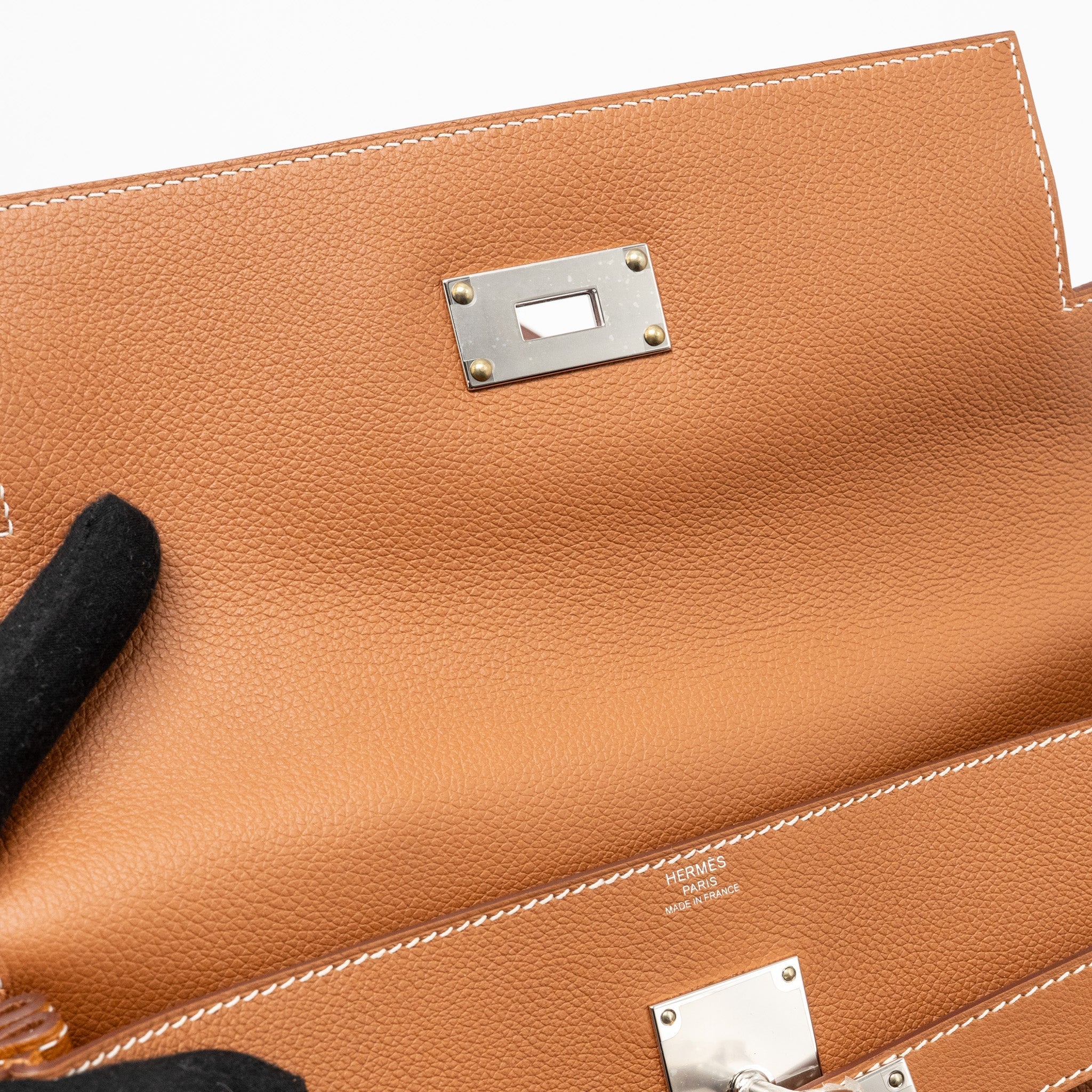 KELLY MESSENGER PM BAG EVERCOLOR GOLD SHW