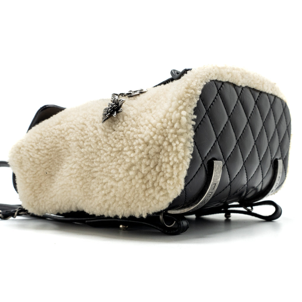 SMALL MOUNTAIN BACKPACK QUILTED CALFSKIN / SHEARLING MULTICOLOUR RUTHENIUM HARDWARE