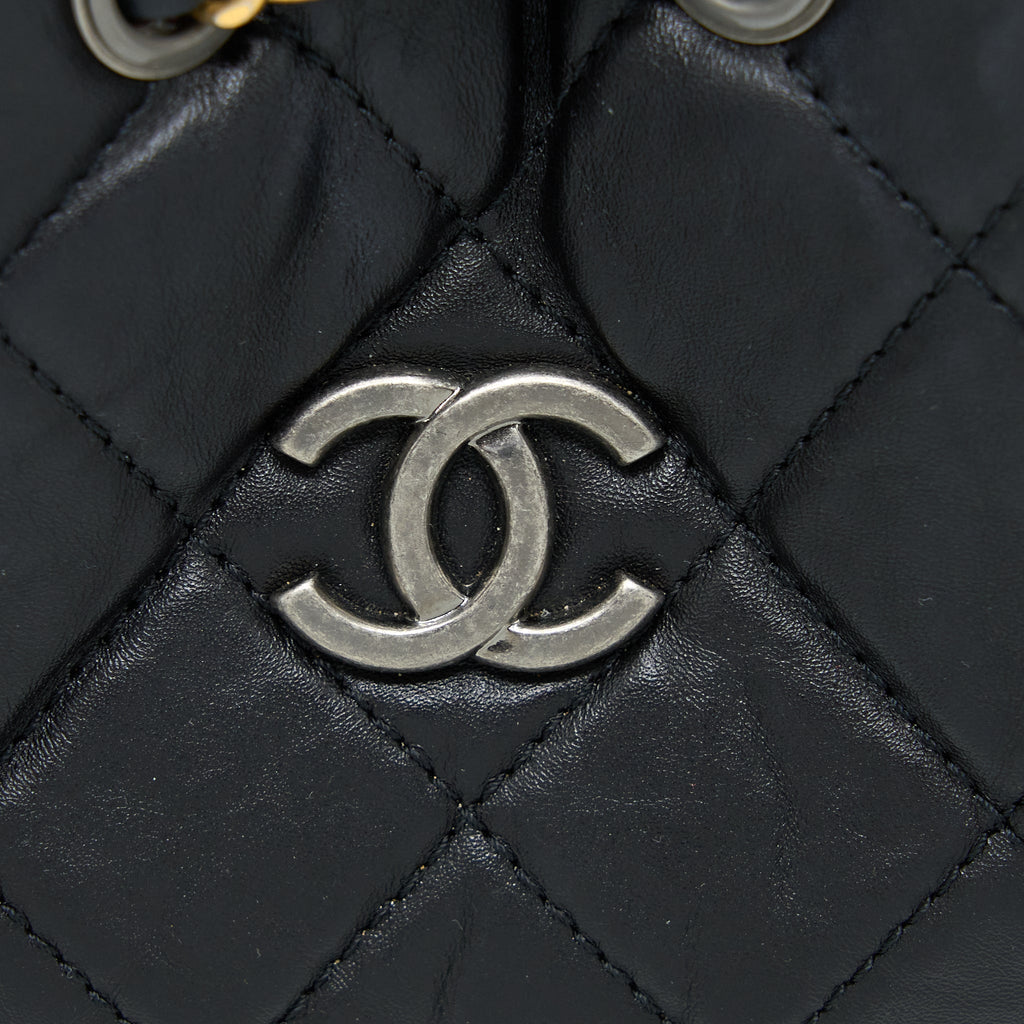 SMALL GABRIELLE BACKPACK AGED CALFSKIN BLACK MULTICOLOR HARDWARE (MICROCHIP)