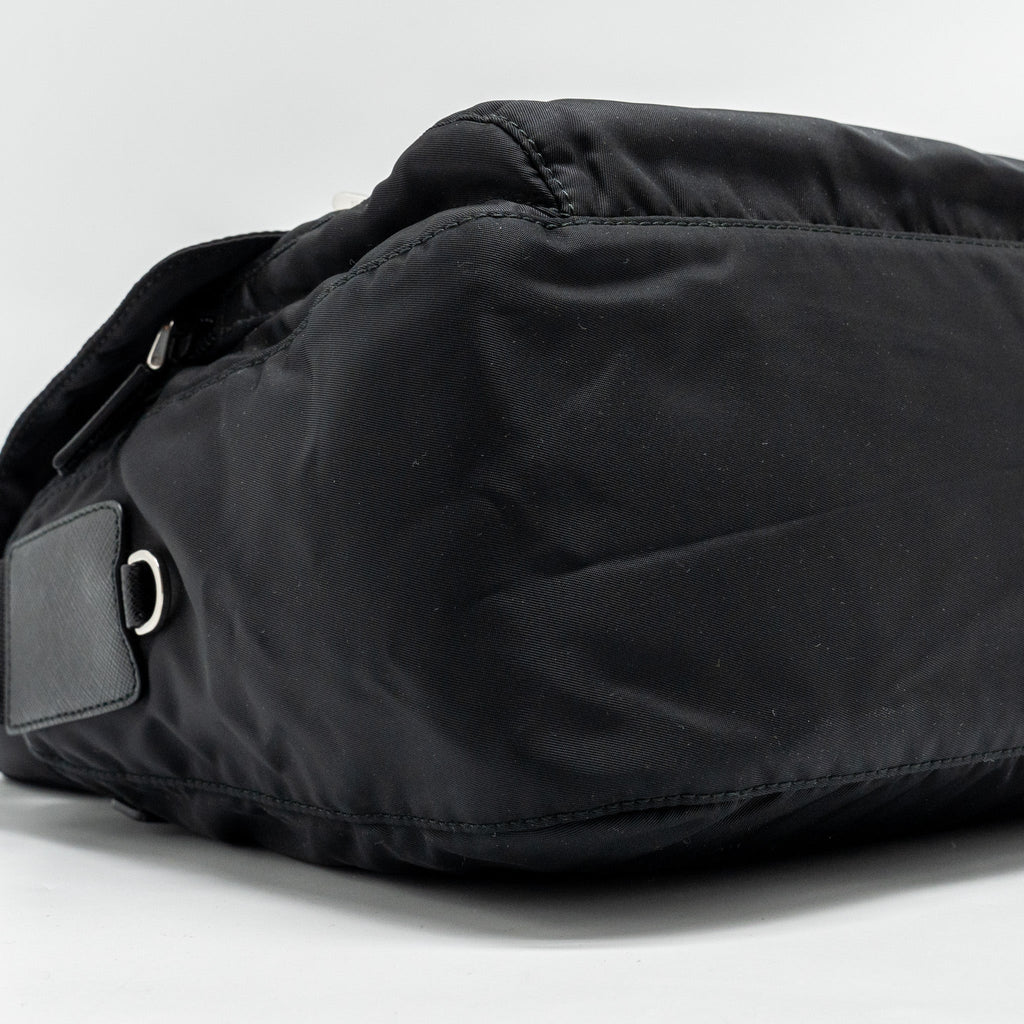 MESSENGER BAG RE-NYLON BLACK SHW
