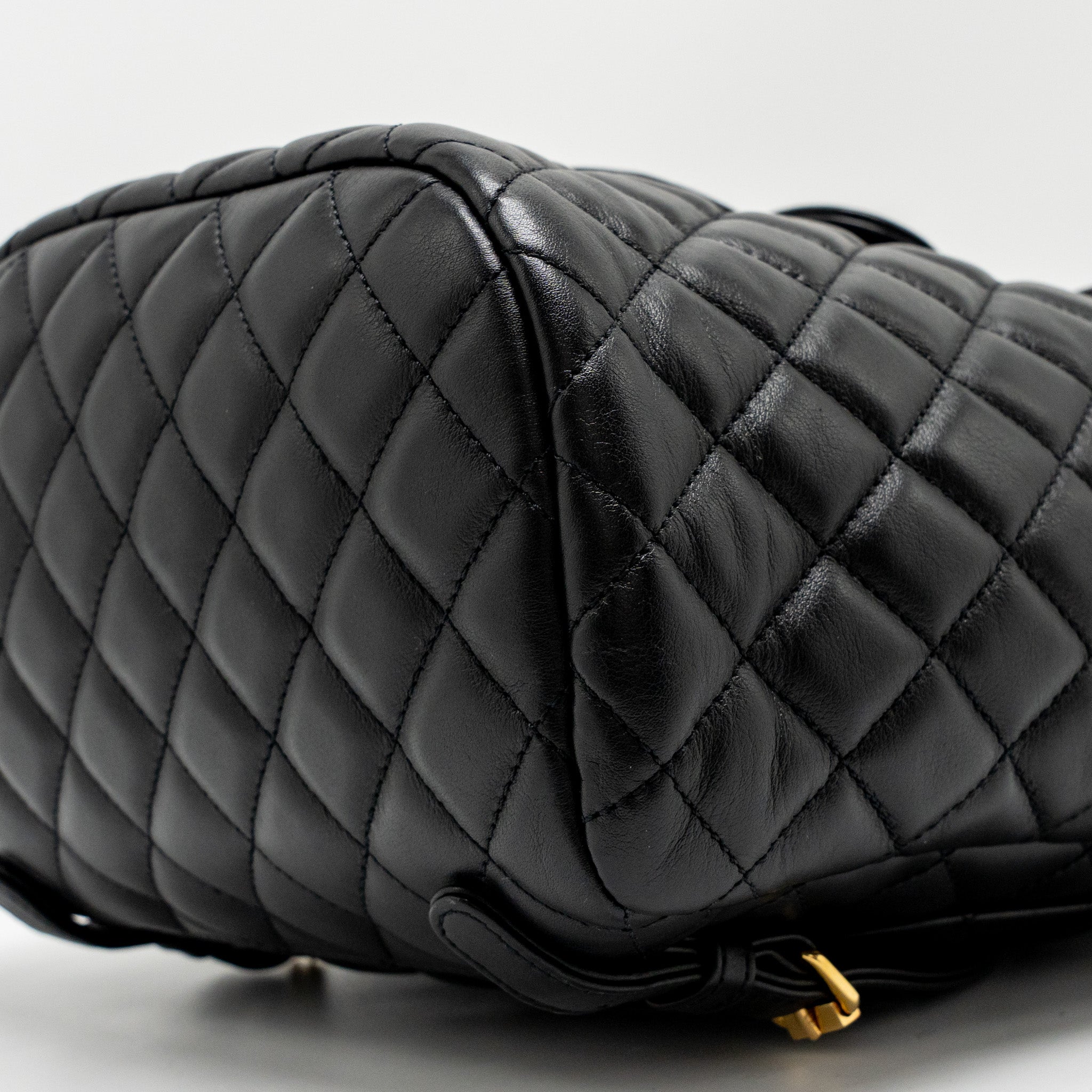 URBAN SPIRIT FLAP BACKPACK LAMBSKIN BLACK GHW