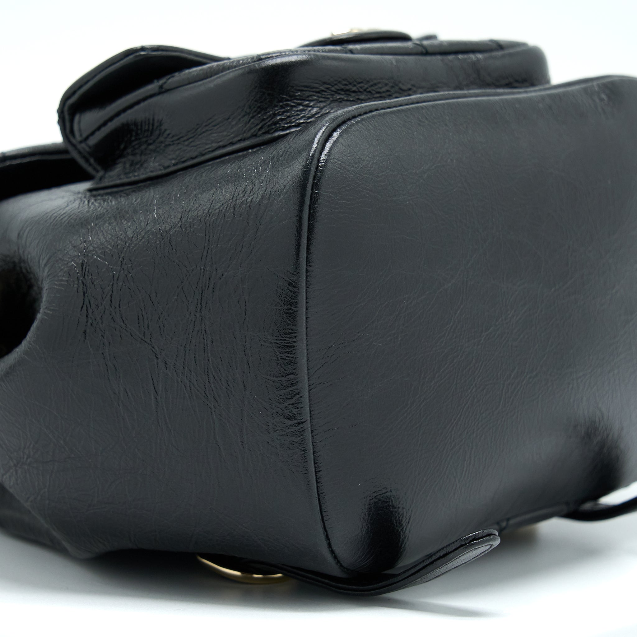 22C MINI DUMA BACKPACK AGED CALFSKIN BLACK LGHW (MICROCHIP)