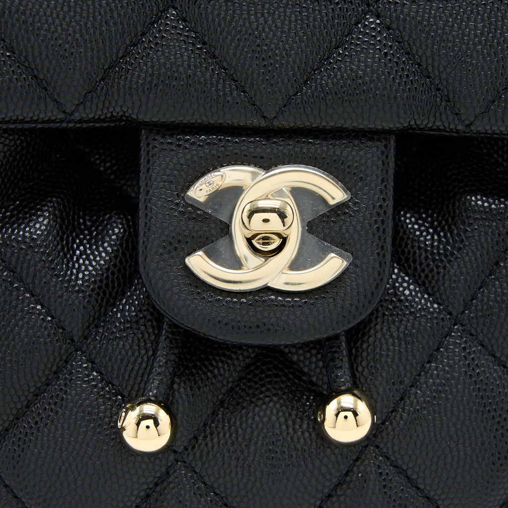 23S MINI FLAP BACKPACK CAVIAR BLACK LGHW (MICROCHIP)