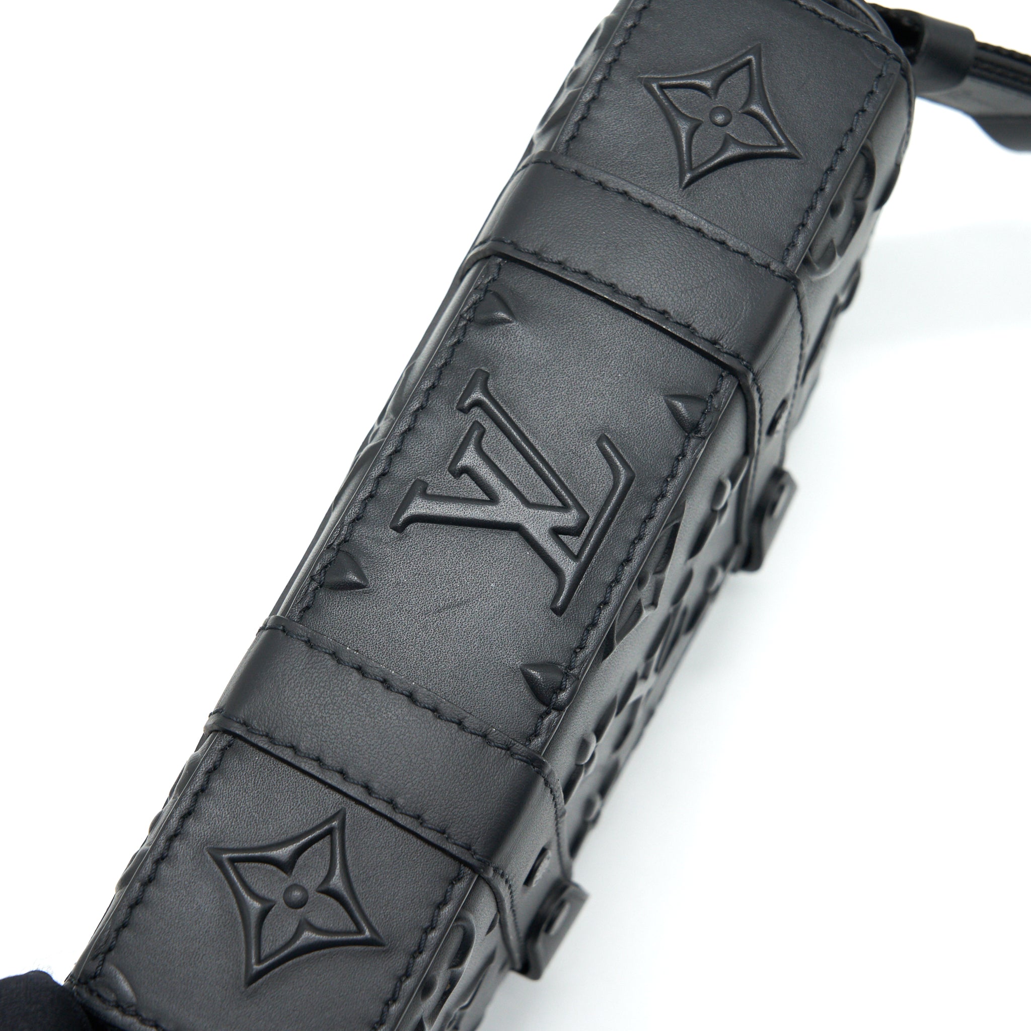 TRUNK SLINGBAG BLACK