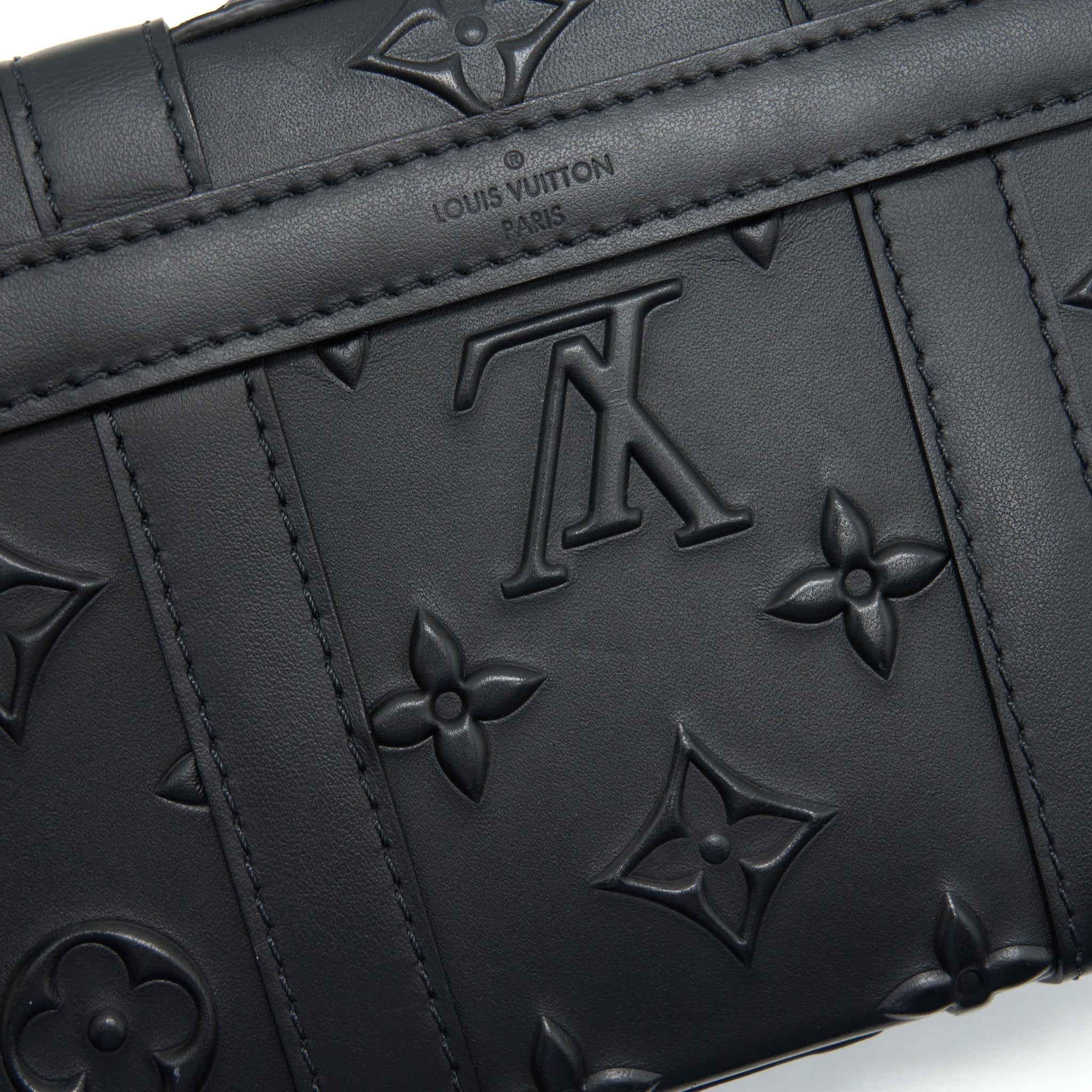 TRUNK SLINGBAG BLACK