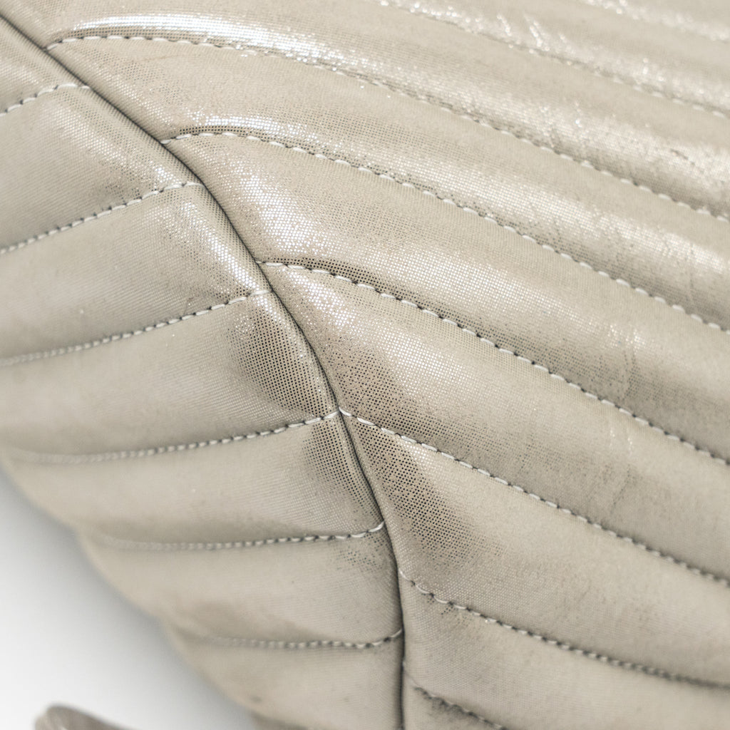 SMALL URBAN SPIRIT BACKPACK CHEVRON CALFSKIN IRIDESCENT LIGHT GREY RUTHENIUM HARDWARE