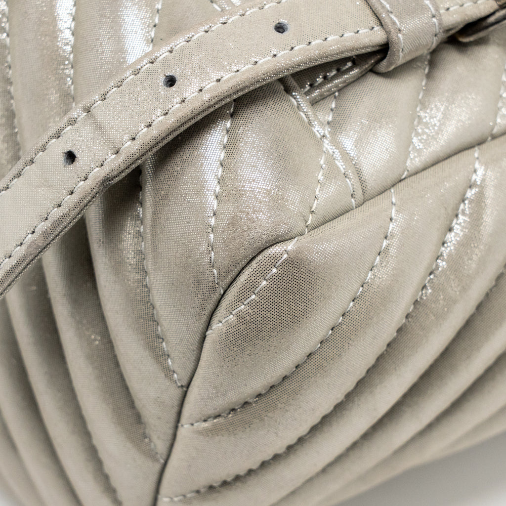 SMALL URBAN SPIRIT BACKPACK CHEVRON CALFSKIN IRIDESCENT LIGHT GREY RUTHENIUM HARDWARE