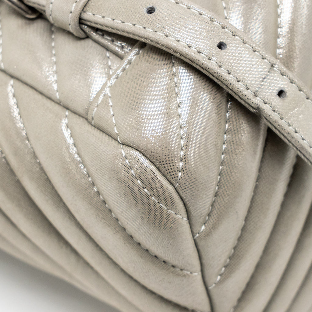 SMALL URBAN SPIRIT BACKPACK CHEVRON CALFSKIN IRIDESCENT LIGHT GREY RUTHENIUM HARDWARE