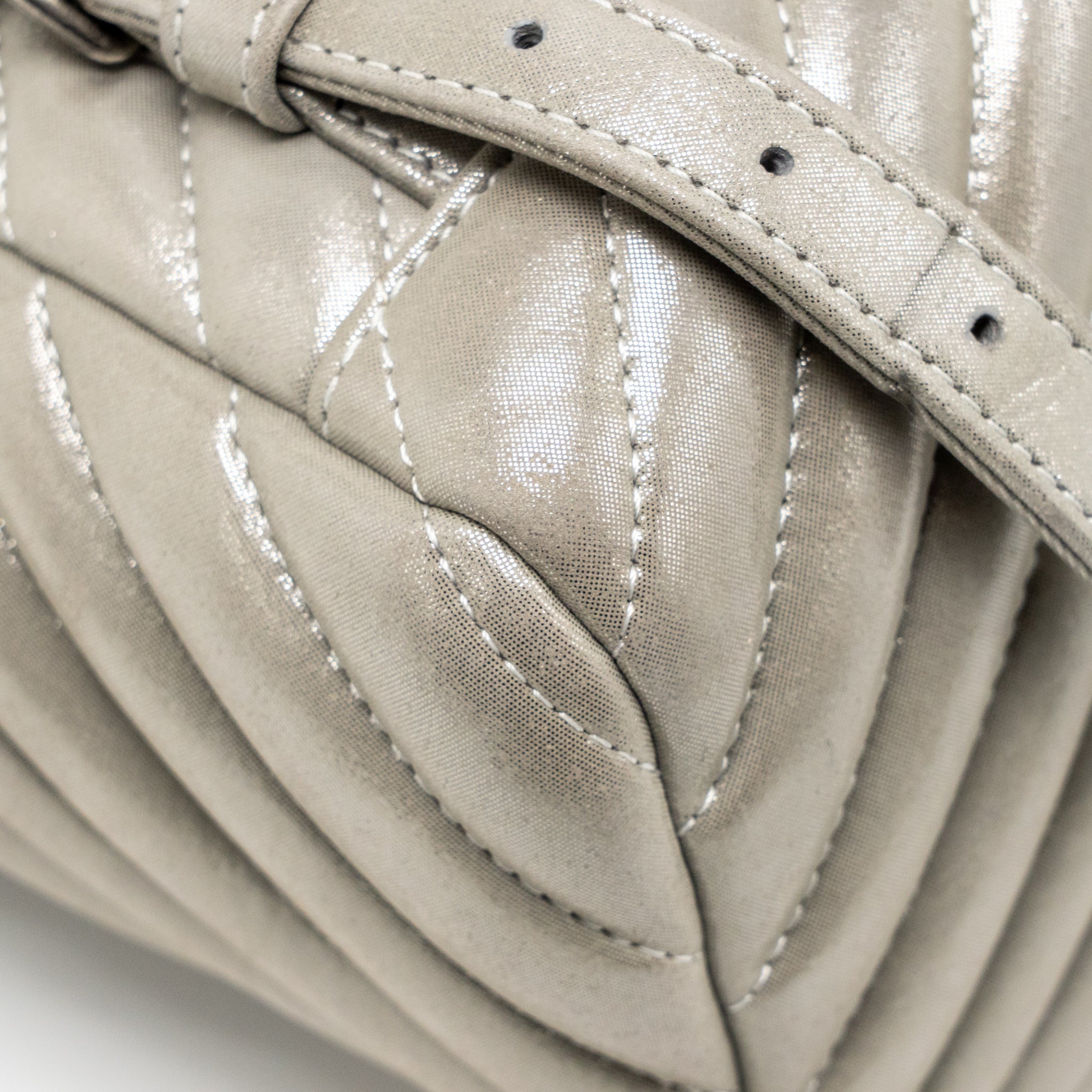 SMALL URBAN SPIRIT BACKPACK CHEVRON CALFSKIN IRIDESCENT LIGHT GREY RUTHENIUM HARDWARE