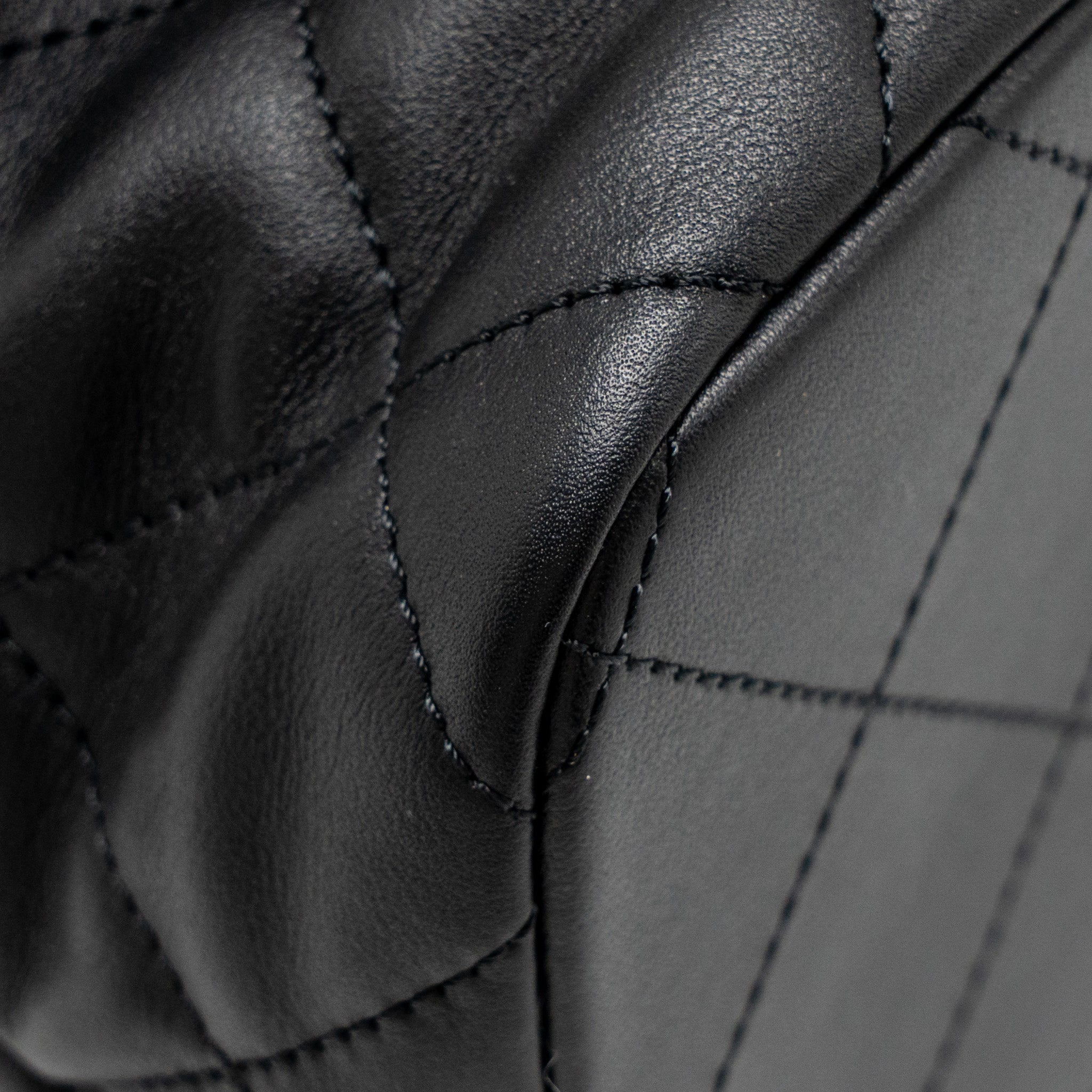 DRAWSTRING TWO POCKETS BACKPACK CALFSKIN BLACK LGHW (MICROCHIP)