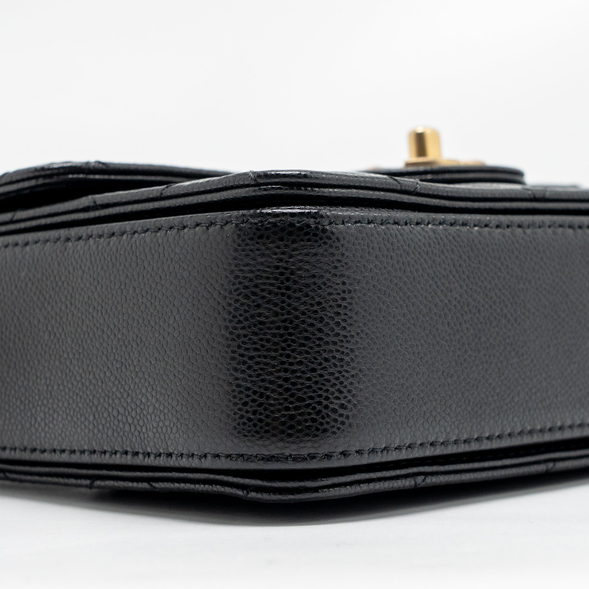 24K TOP HANDLE MESSENGER BAG WITH REMOVABLE CHAIN CAVIAR BLACK GHW(MICROCHIP)