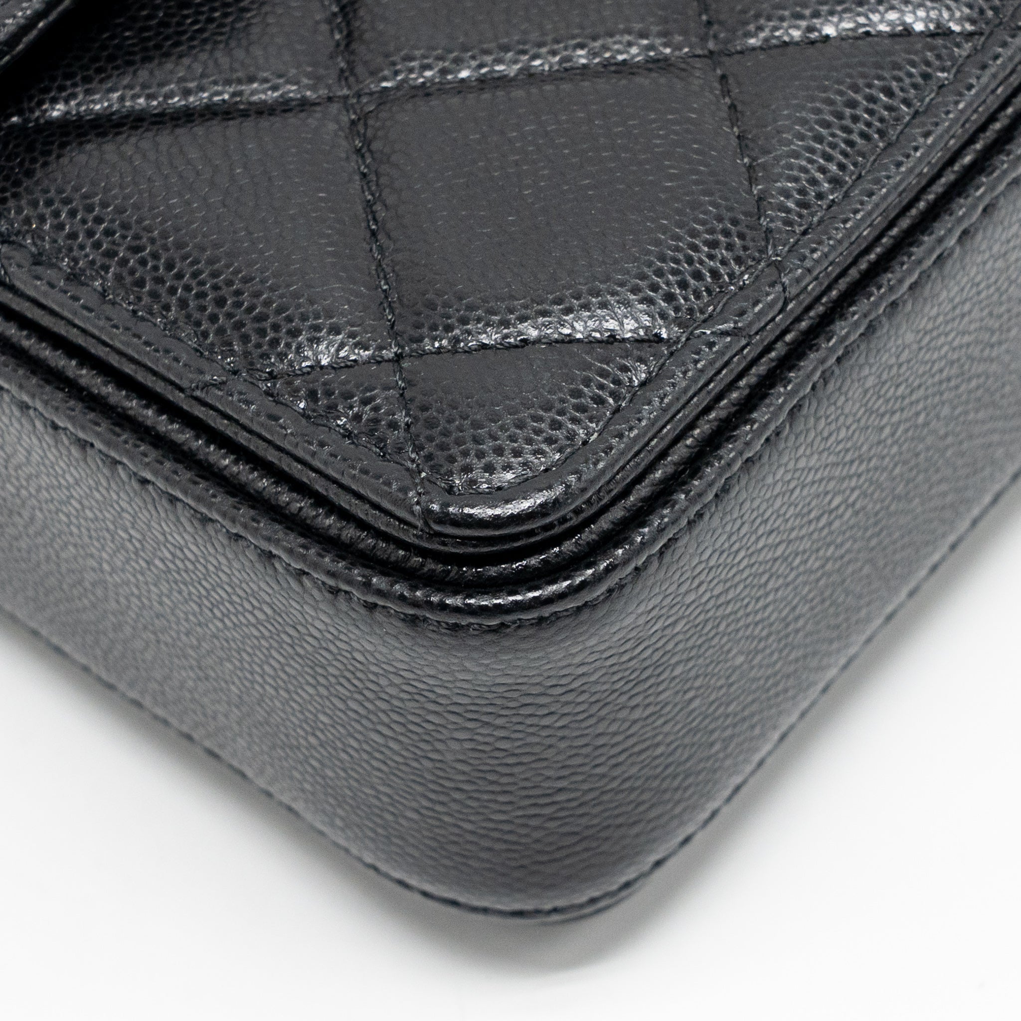 24K TOP HANDLE MESSENGER BAG WITH REMOVABLE CHAIN CAVIAR BLACK GHW(MICROCHIP)