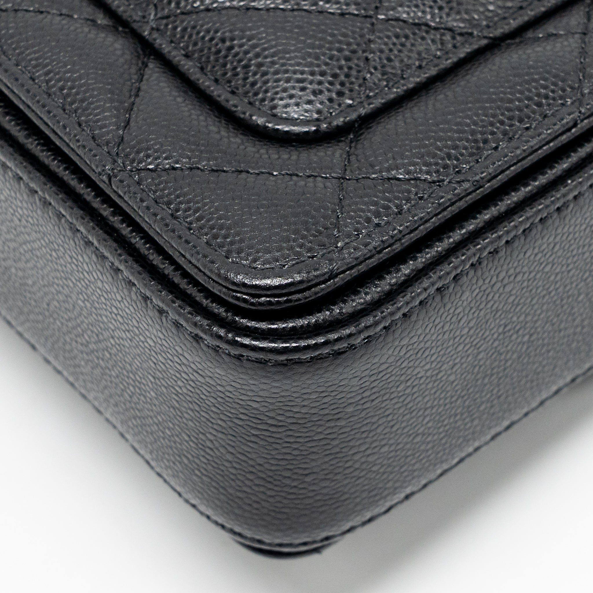 24K TOP HANDLE MESSENGER BAG WITH REMOVABLE CHAIN CAVIAR BLACK GHW(MICROCHIP)