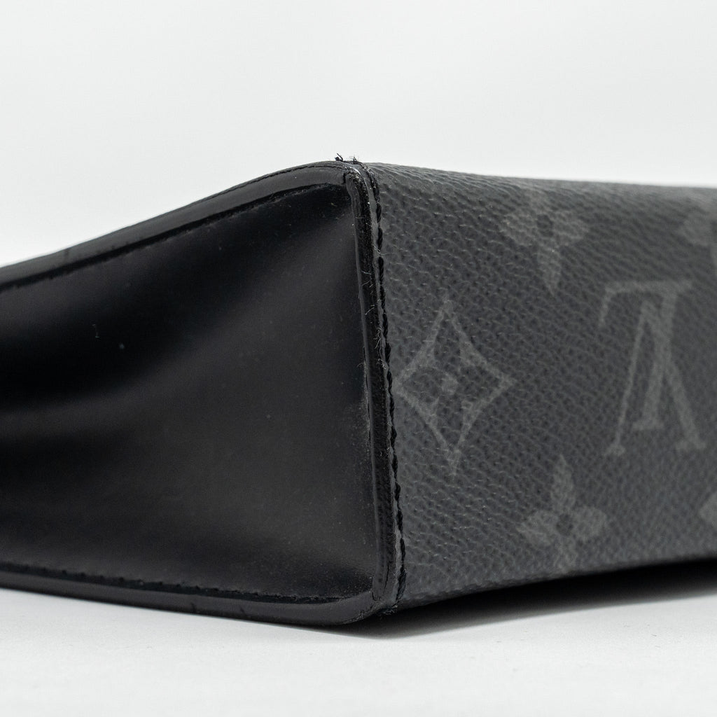 POCHETTE VOYAGE MONOGRAM CANVAS BLACK SHW