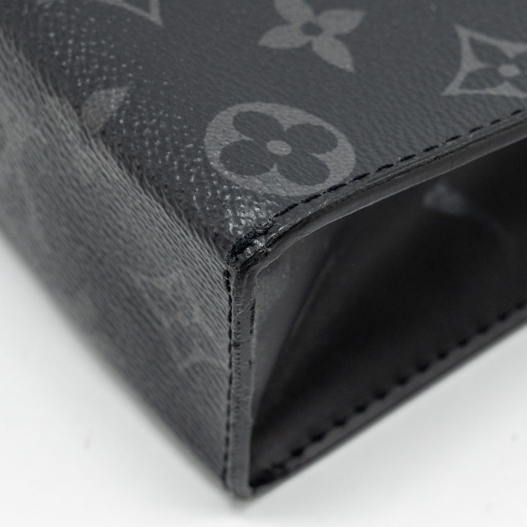 POCHETTE VOYAGE MONOGRAM CANVAS BLACK SHW