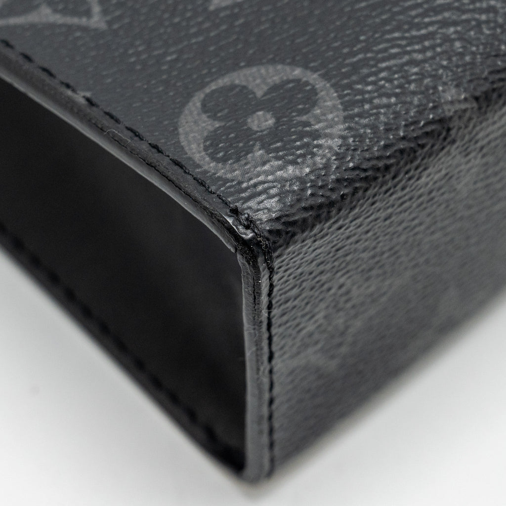 POCHETTE VOYAGE MONOGRAM CANVAS BLACK SHW