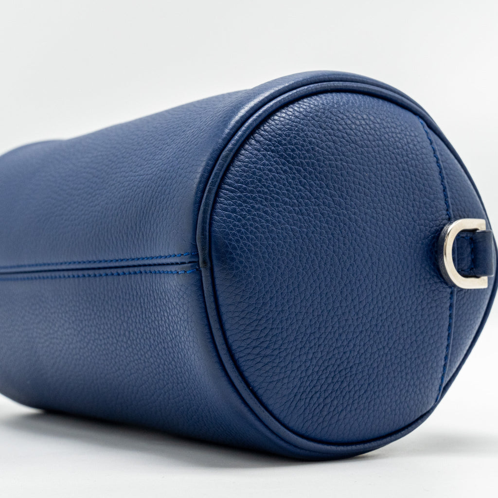 ATELIER ROLLER MESSENGER BAG CALFSKIN NAVY SHW
