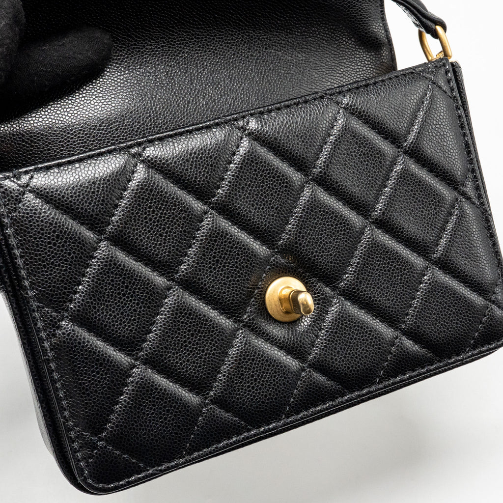 24K TOP HANDLE MESSENGER BAG WITH REMOVABLE CHAIN CAVIAR BLACK GHW(MICROCHIP)