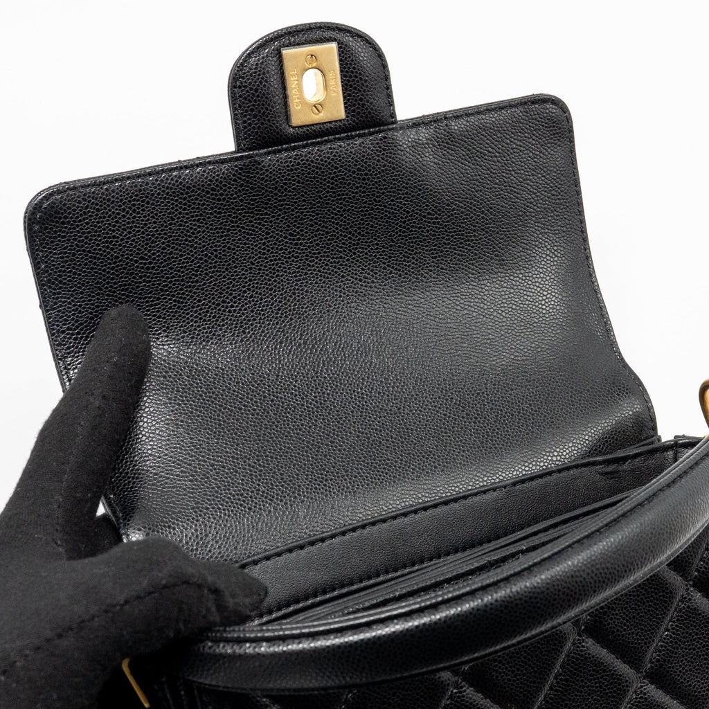 24K TOP HANDLE MESSENGER BAG WITH REMOVABLE CHAIN CAVIAR BLACK GHW(MICROCHIP)