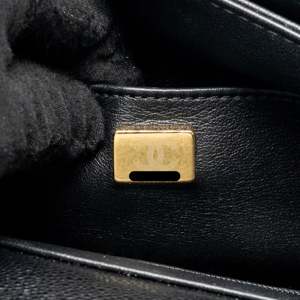 24K TOP HANDLE MESSENGER BAG WITH REMOVABLE CHAIN CAVIAR BLACK GHW(MICROCHIP)