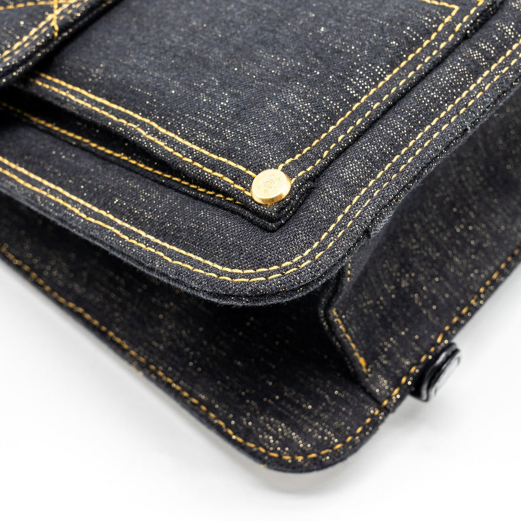 23S FLAP BACKPACK DENIM DARK BLUE WITH BRUSHED GHW (MICROCHIP)