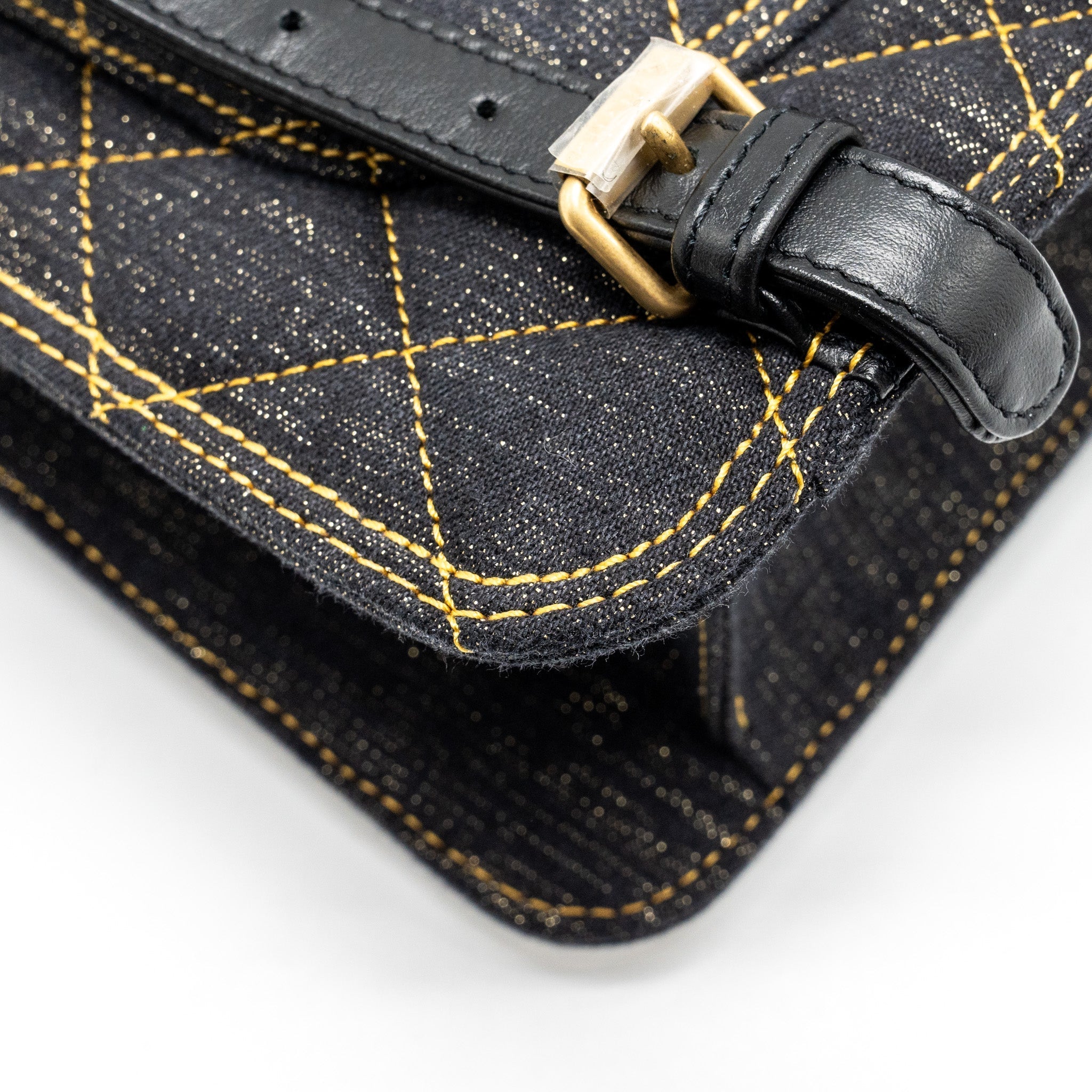 23S FLAP BACKPACK DENIM DARK BLUE WITH BRUSHED GHW (MICROCHIP)
